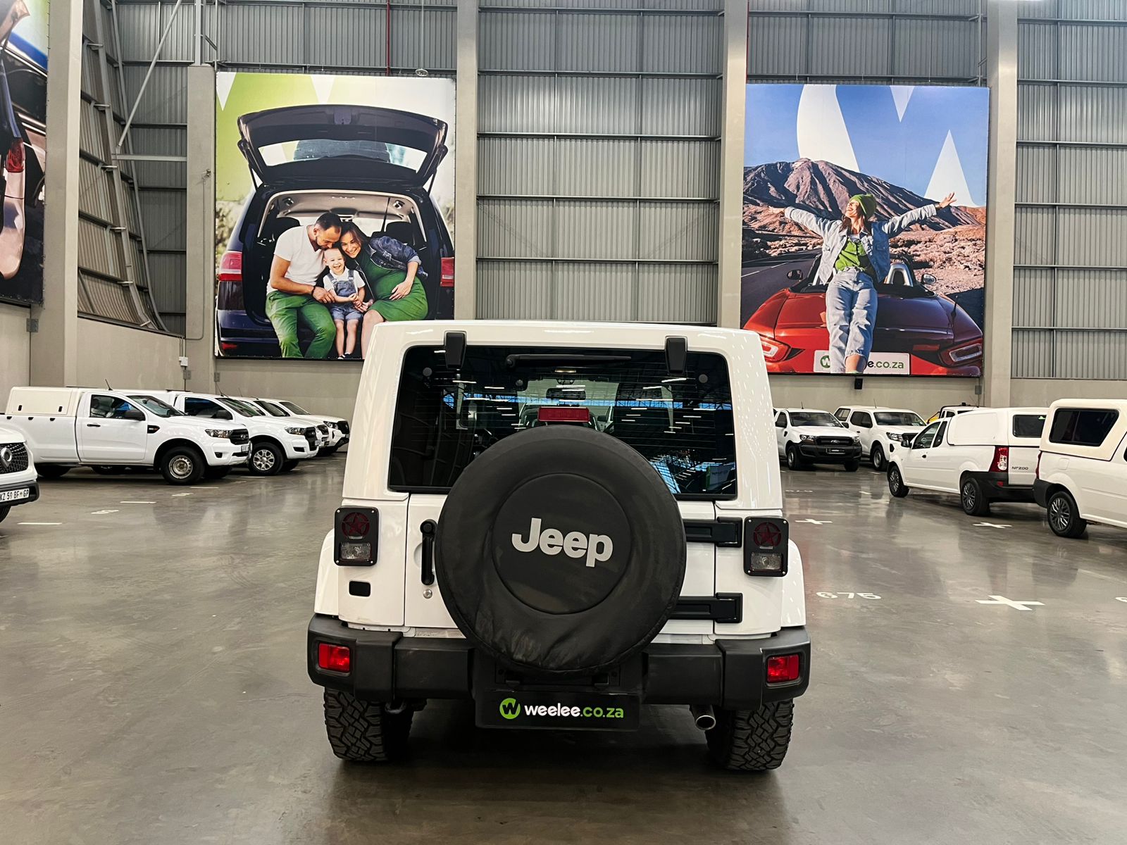 JEEP WRANGLER WRANGLER SAHARA 3.6L V6 A/T 2DR