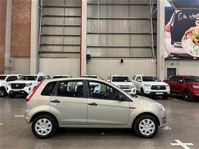 2013 FORD FIGO 1.4 AMBIENTE