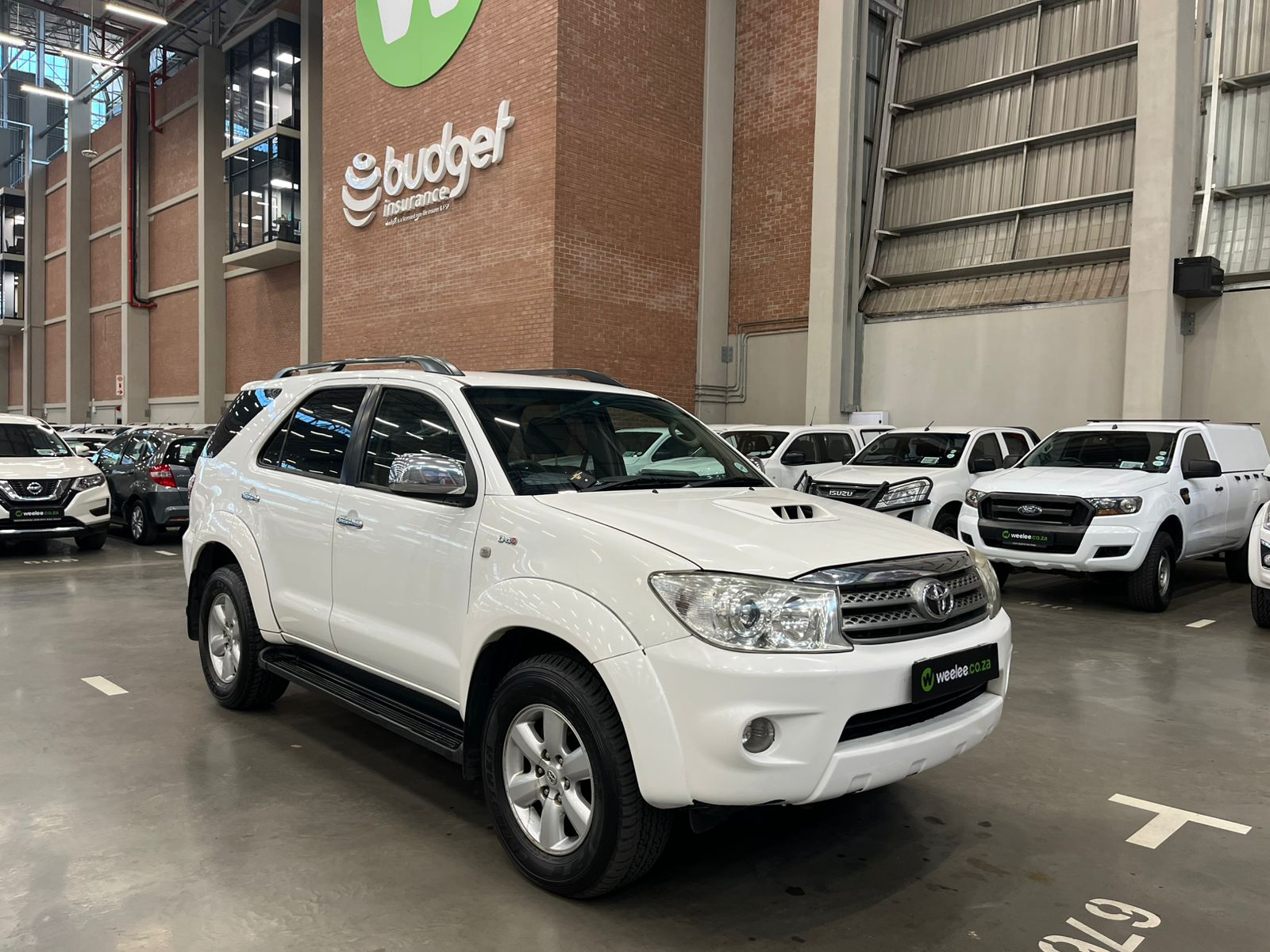 TOYOTA FORTUNER FORTUNER 3.0D-4D R/B 4X4