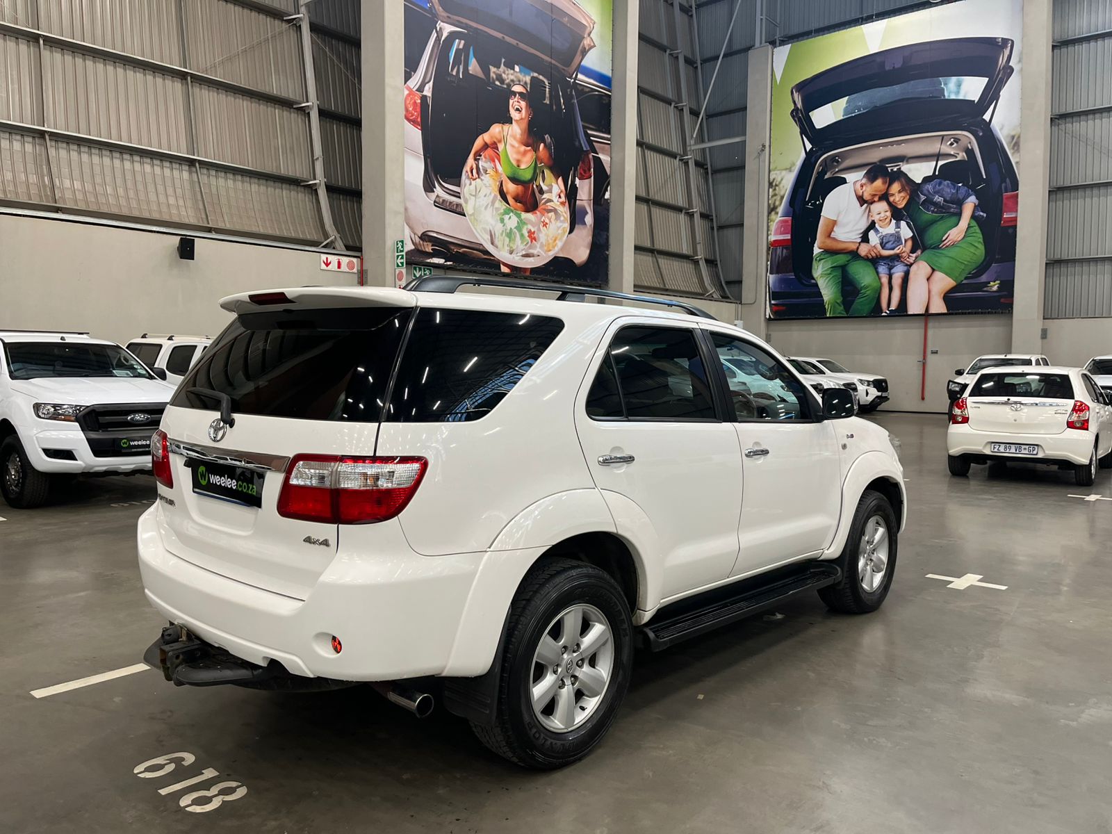 TOYOTA FORTUNER FORTUNER 3.0D-4D R/B 4X4
