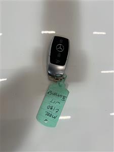 2019 MERCEDES-BENZ C180 A/T