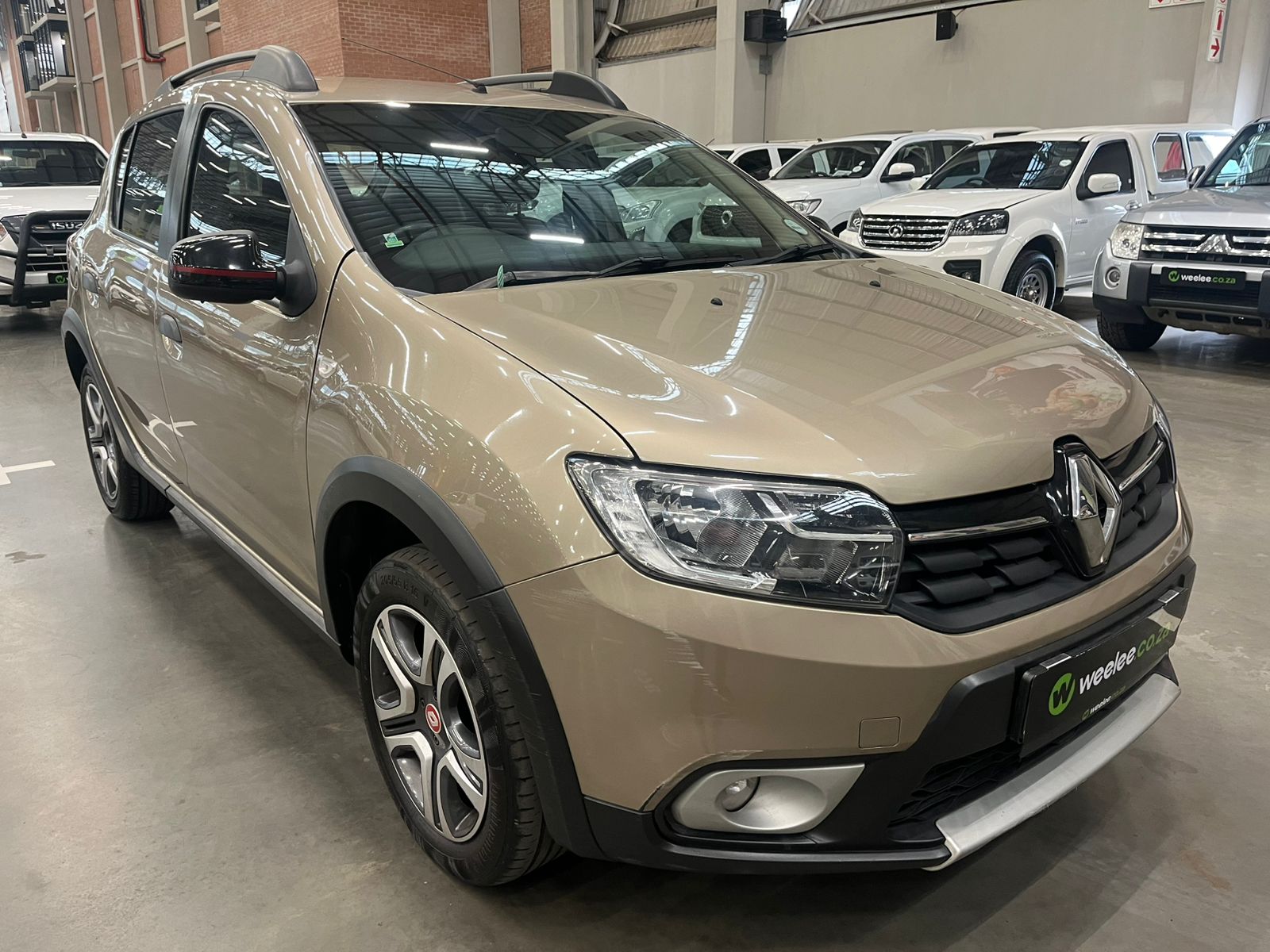 RENAULT SANDERO SANDERO 900T STEPWAY PLUS/TECHROAD