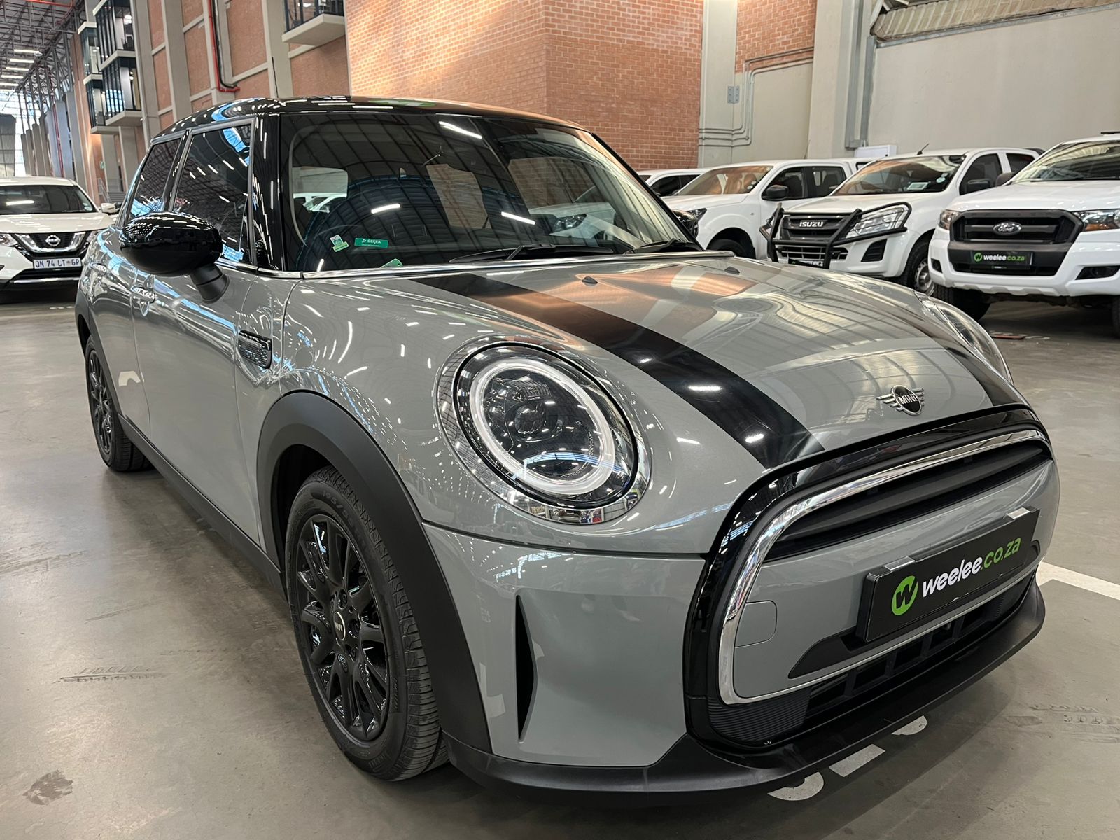 MINI COOPER 5DR COOPER 5DR A/T (XU72)