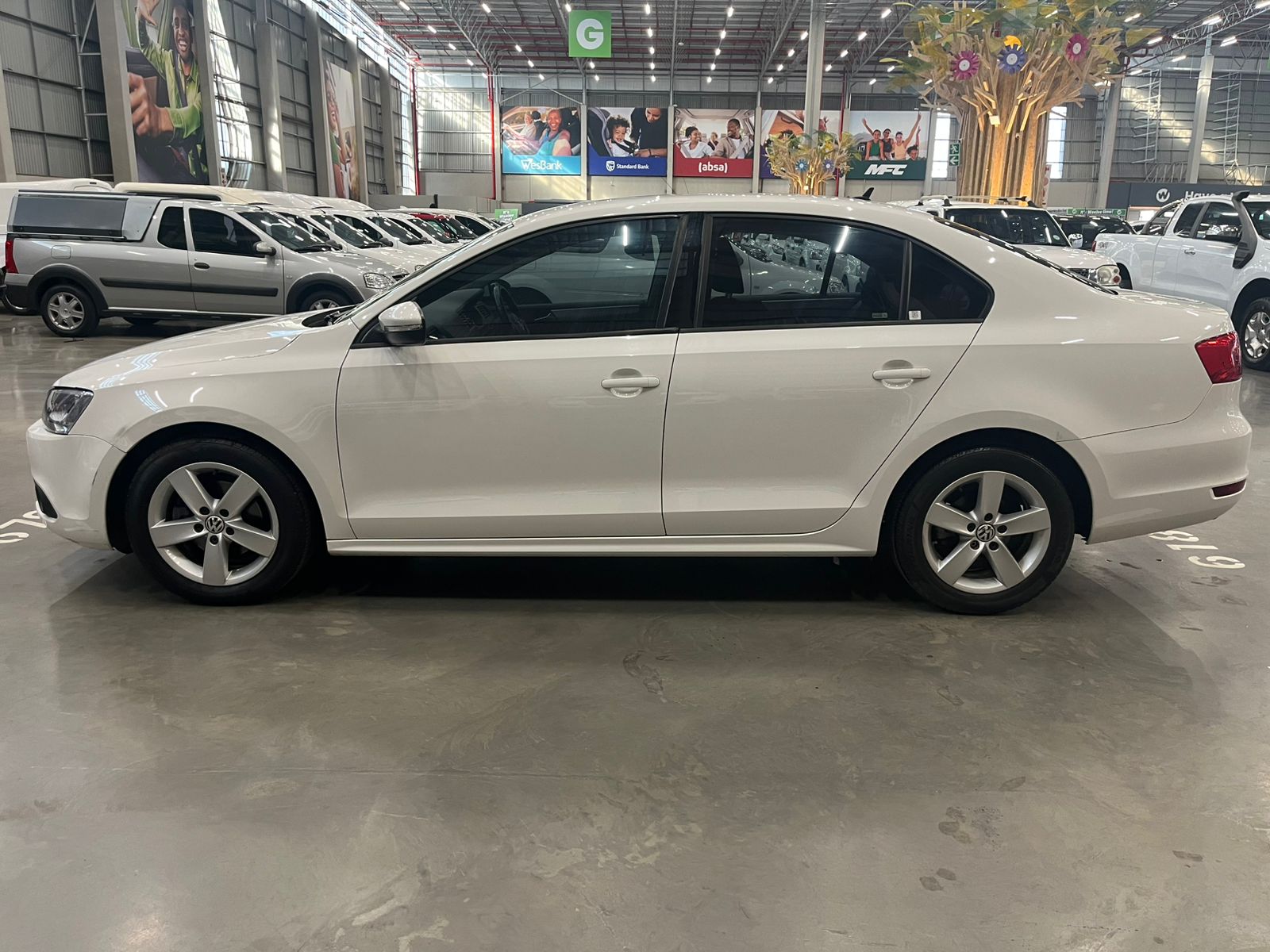 VOLKSWAGEN JETTA 4 / 5 / 6 JETTA VI 1.2 TSi TRENDLINE