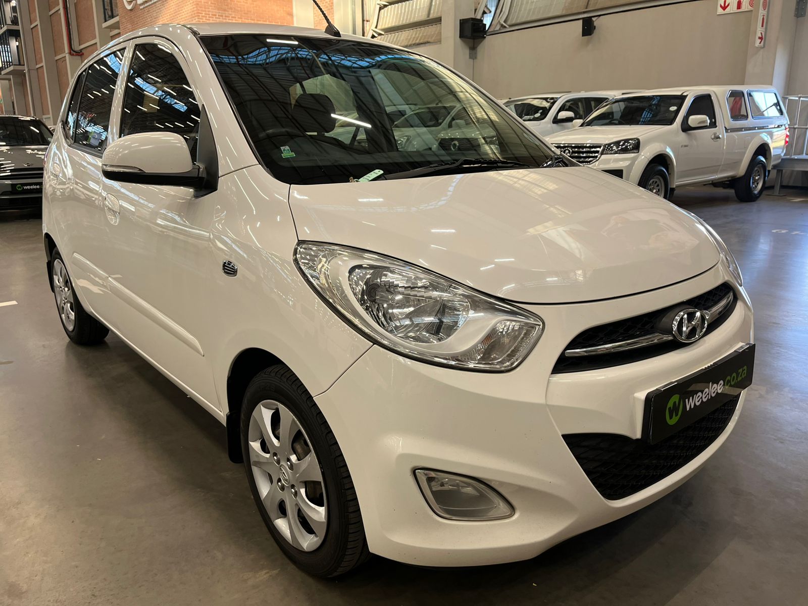 HYUNDAI i10 /  i20 / i30 i10 1.1 GLS/MOTION