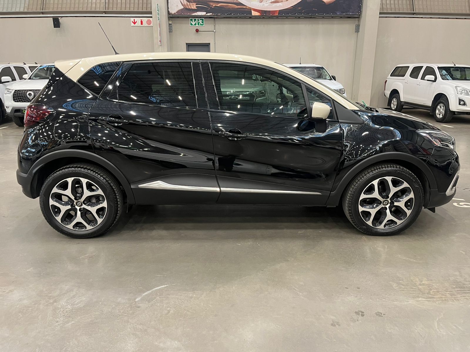 RENAULT CAPTUR CAPTUR 1.2T DYNAMIQUE EDC 5DR (88KW)