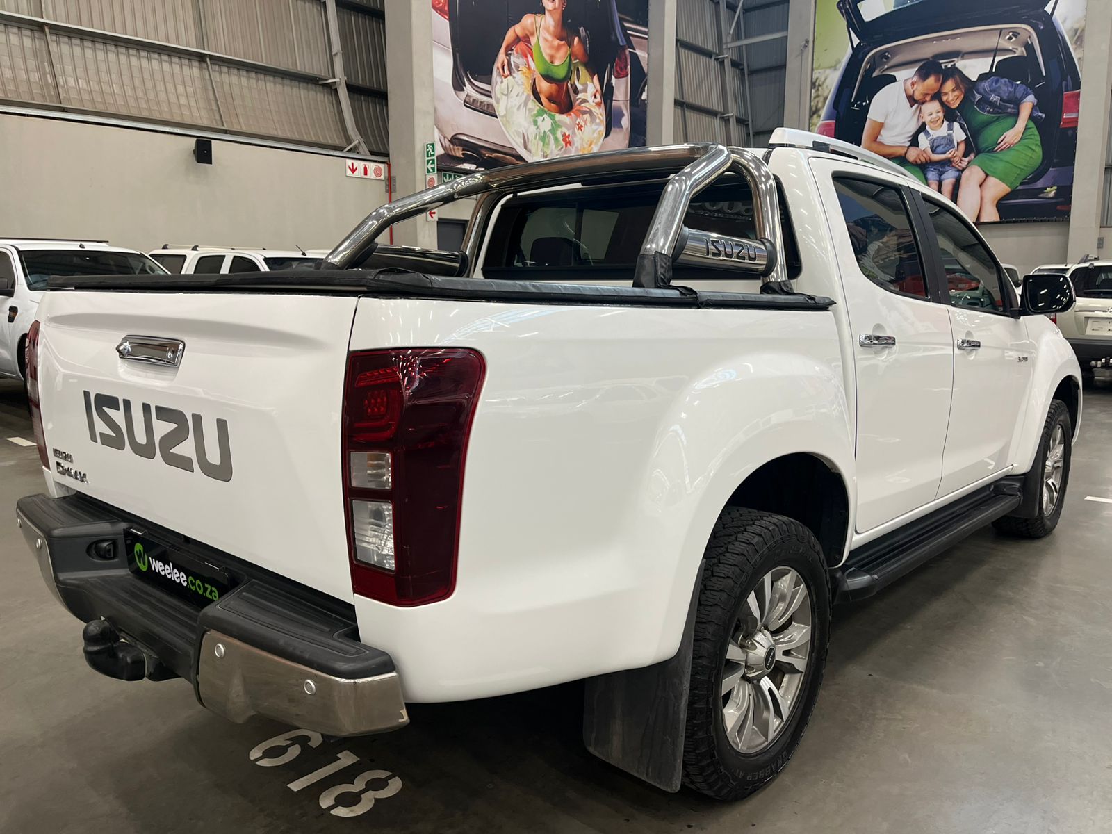ISUZU D-MAX D-MAX 300 LX 4X4 A/T D/C P/U