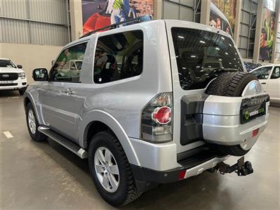 MITSUBISHI PAJERO/PAJERO SPORT PAJERO 3.8 V6 GLS SWB A/T