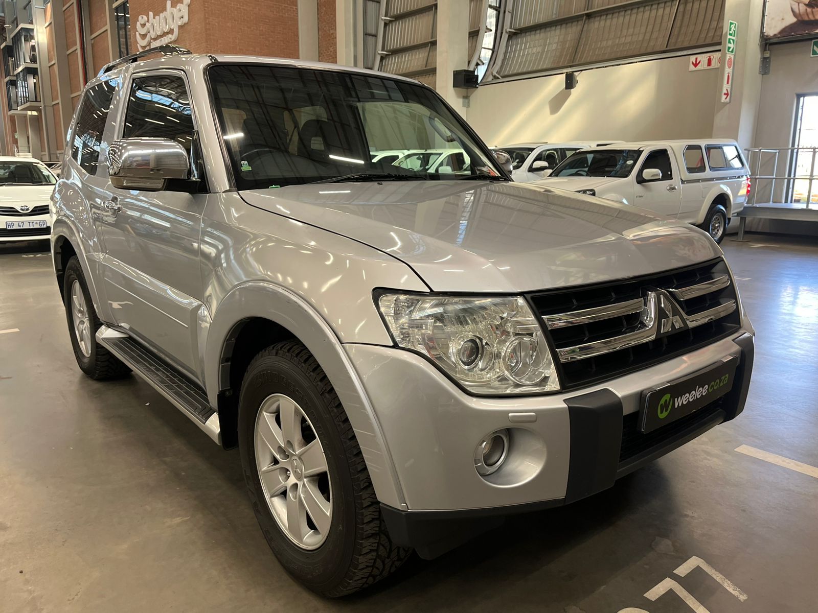MITSUBISHI PAJERO/PAJERO SPORT PAJERO 3.8 V6 GLS SWB A/T