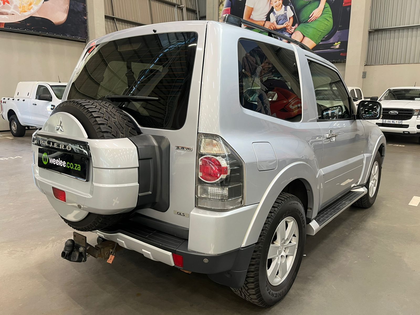 MITSUBISHI PAJERO/PAJERO SPORT PAJERO 3.8 V6 GLS SWB A/T