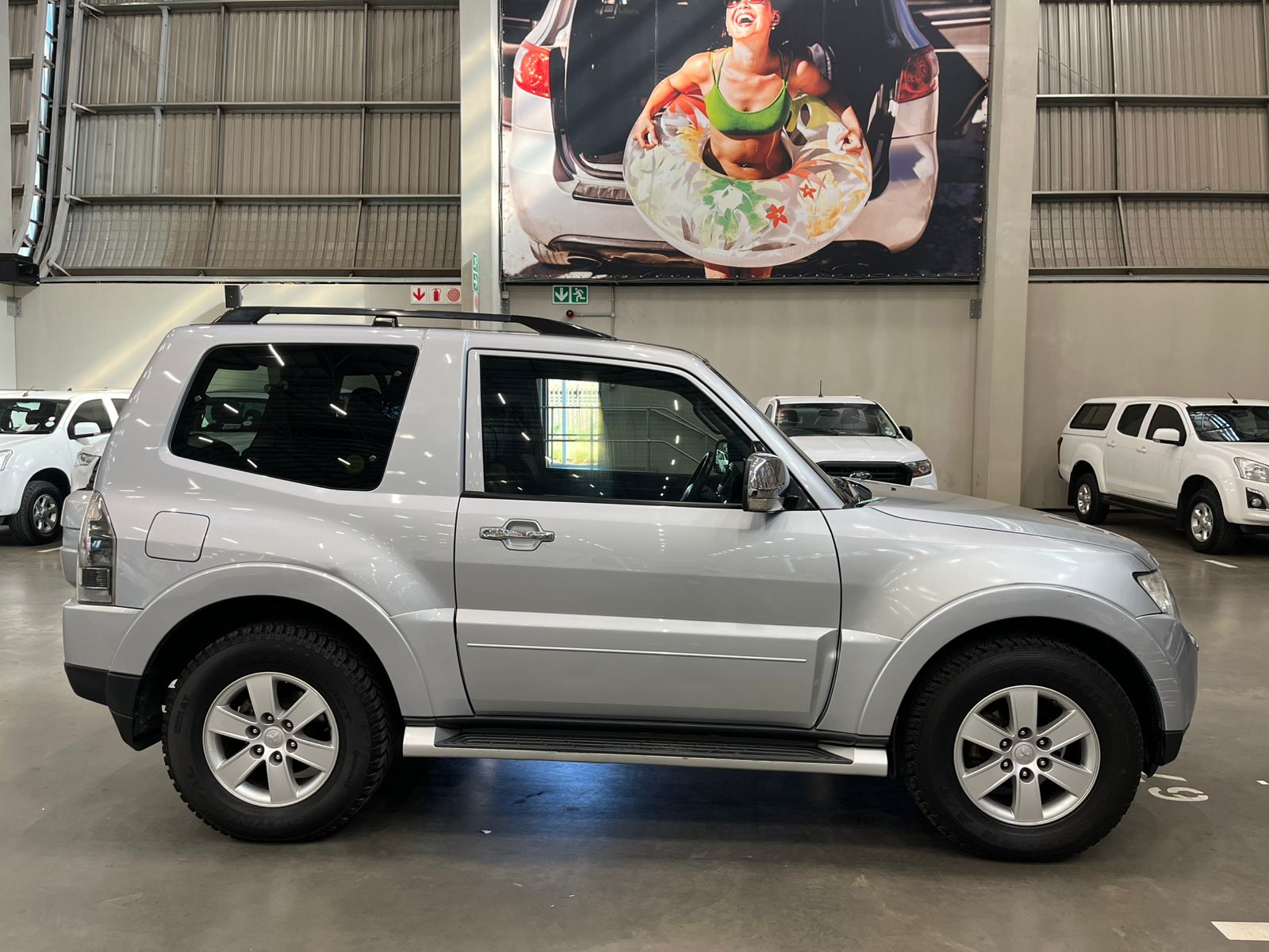 MITSUBISHI PAJERO/PAJERO SPORT PAJERO 3.8 V6 GLS SWB A/T