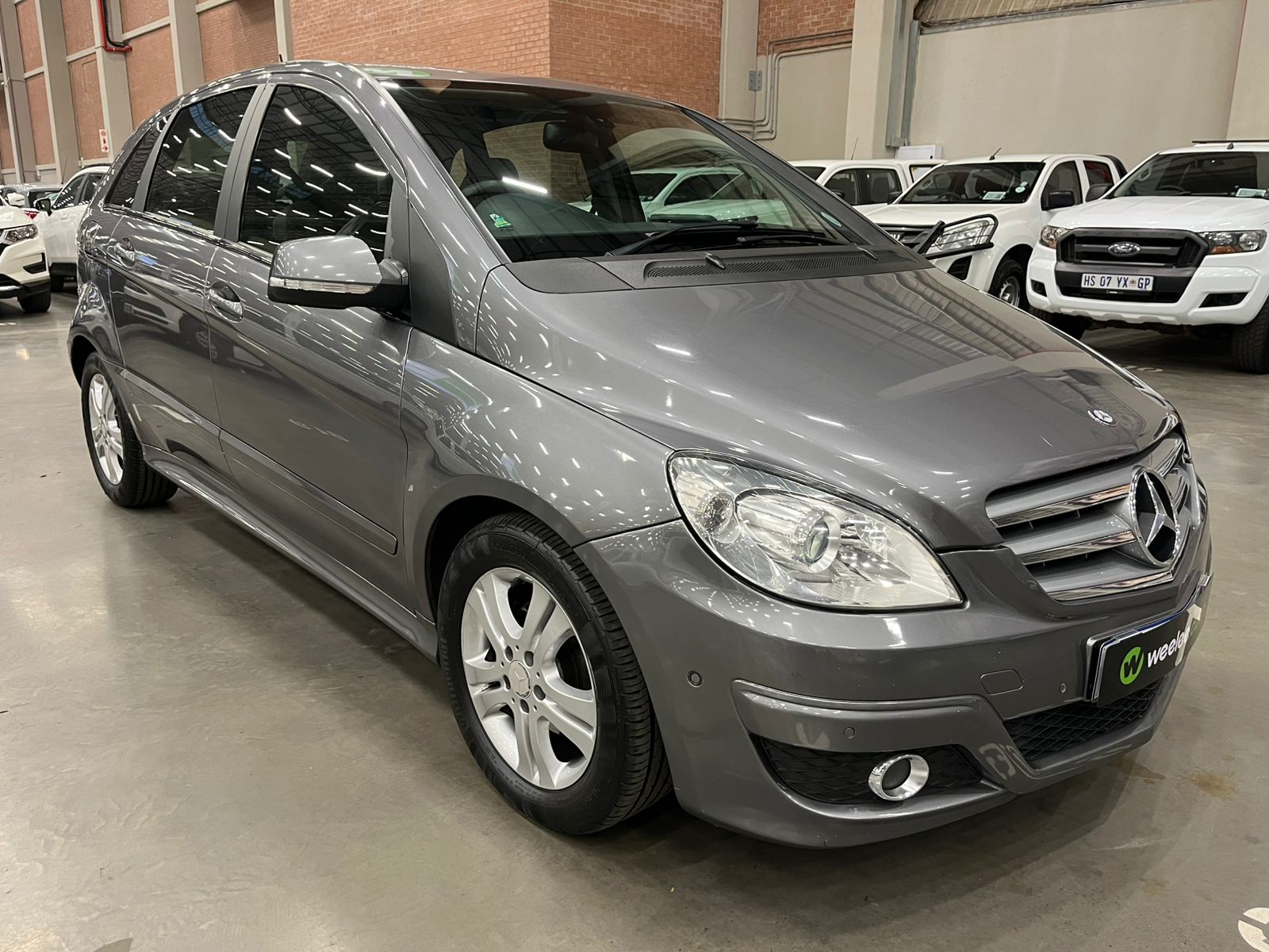 MERCEDES-BENZ B CLASS B 180 A/T