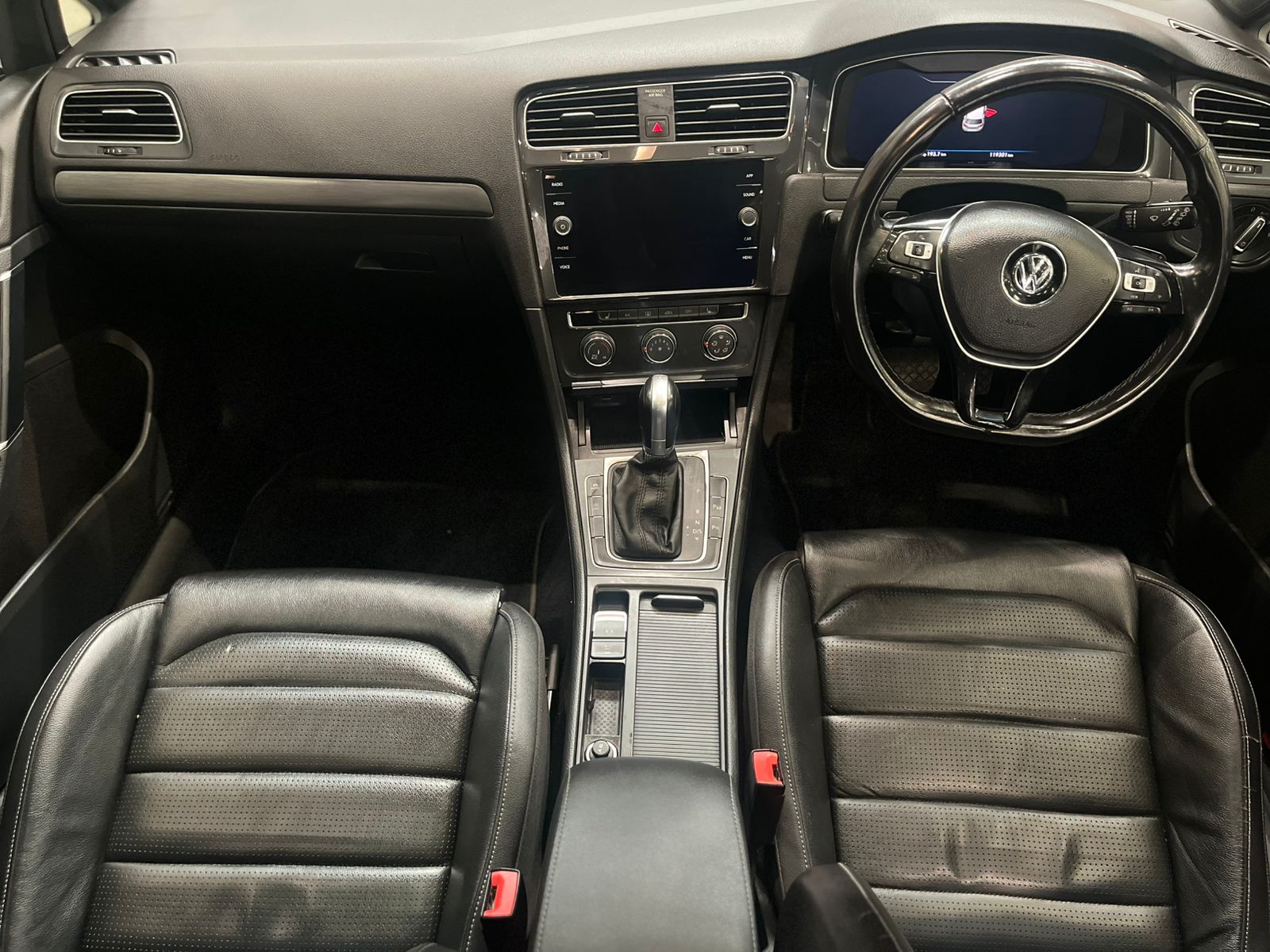 VOLKSWAGEN GOLF 4 / 5 / 6/ 7/ 8 GOLF VII 1.4 TSI COMFORTLINE DSG