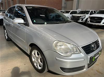 VOLKSWAGEN POLO PLAYA / POLO POLO 1.6 COMFORTLINE