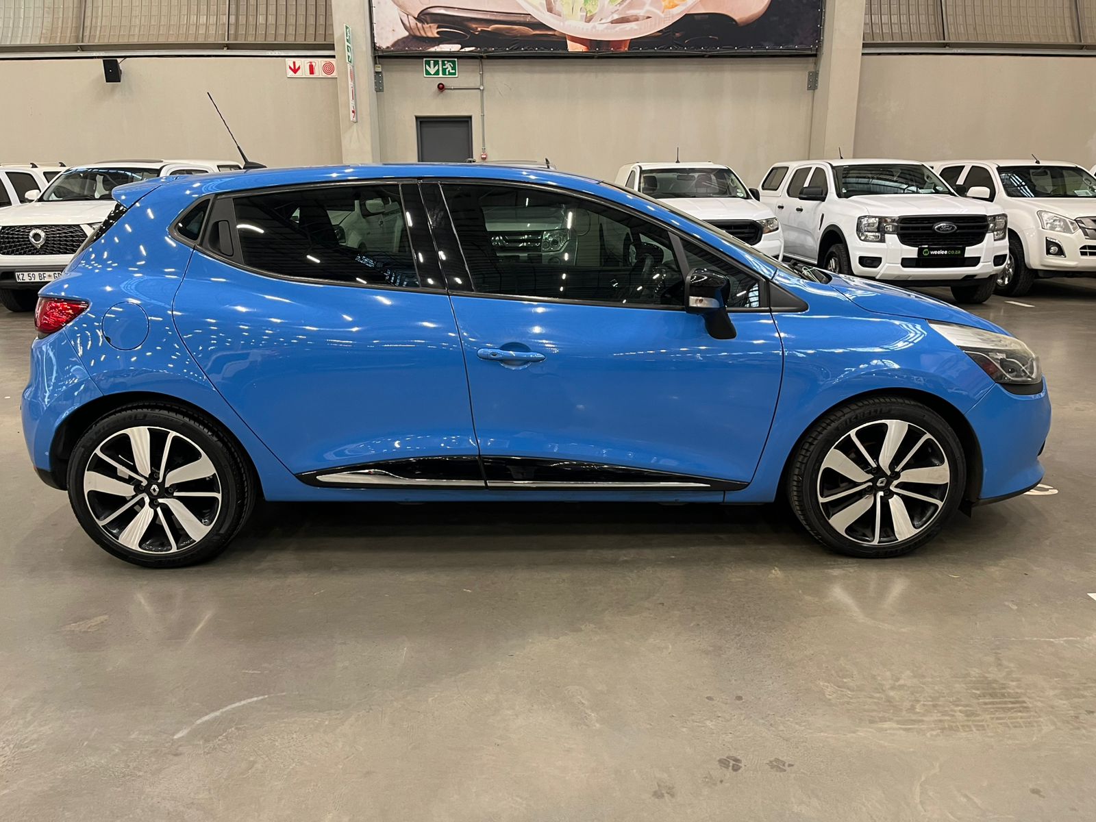 RENAULT CLIO CLIO IV 900 T DYNAMIQUE 5DR (66KW)