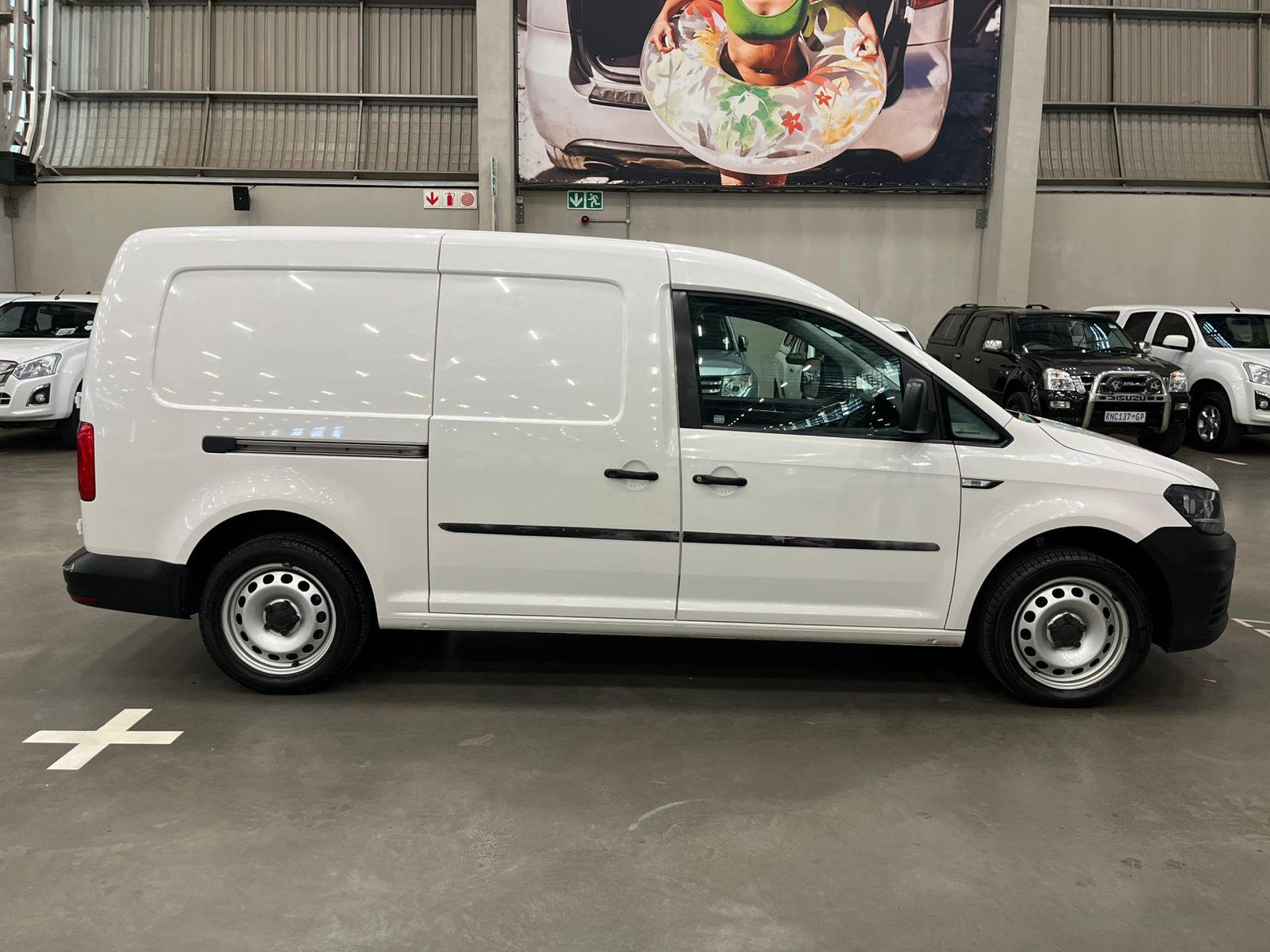 VOLKSWAGEN CADDY CADDY4 MAXI 2.0TDi (81KW) F/C P/V