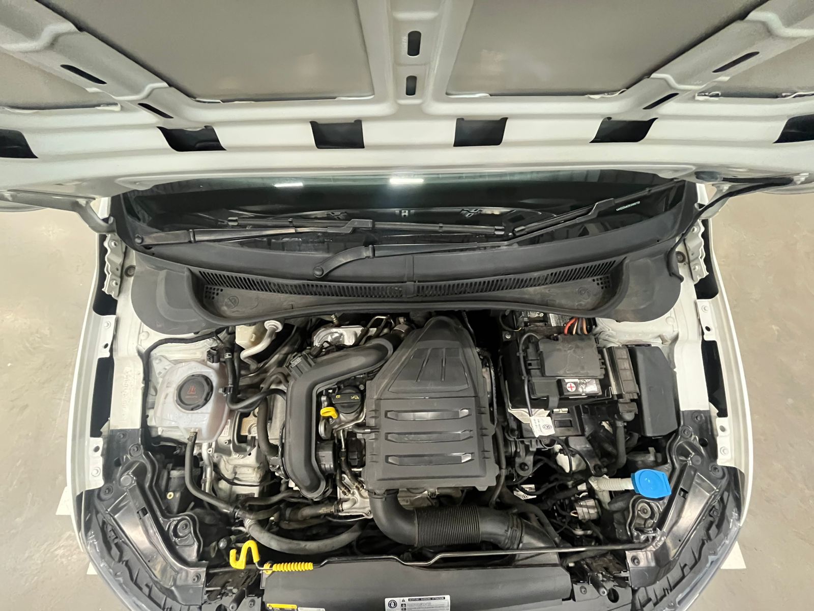VOLKSWAGEN POLO PLAYA / POLO POLO 1.0 TSI COMFORTLINE DSG