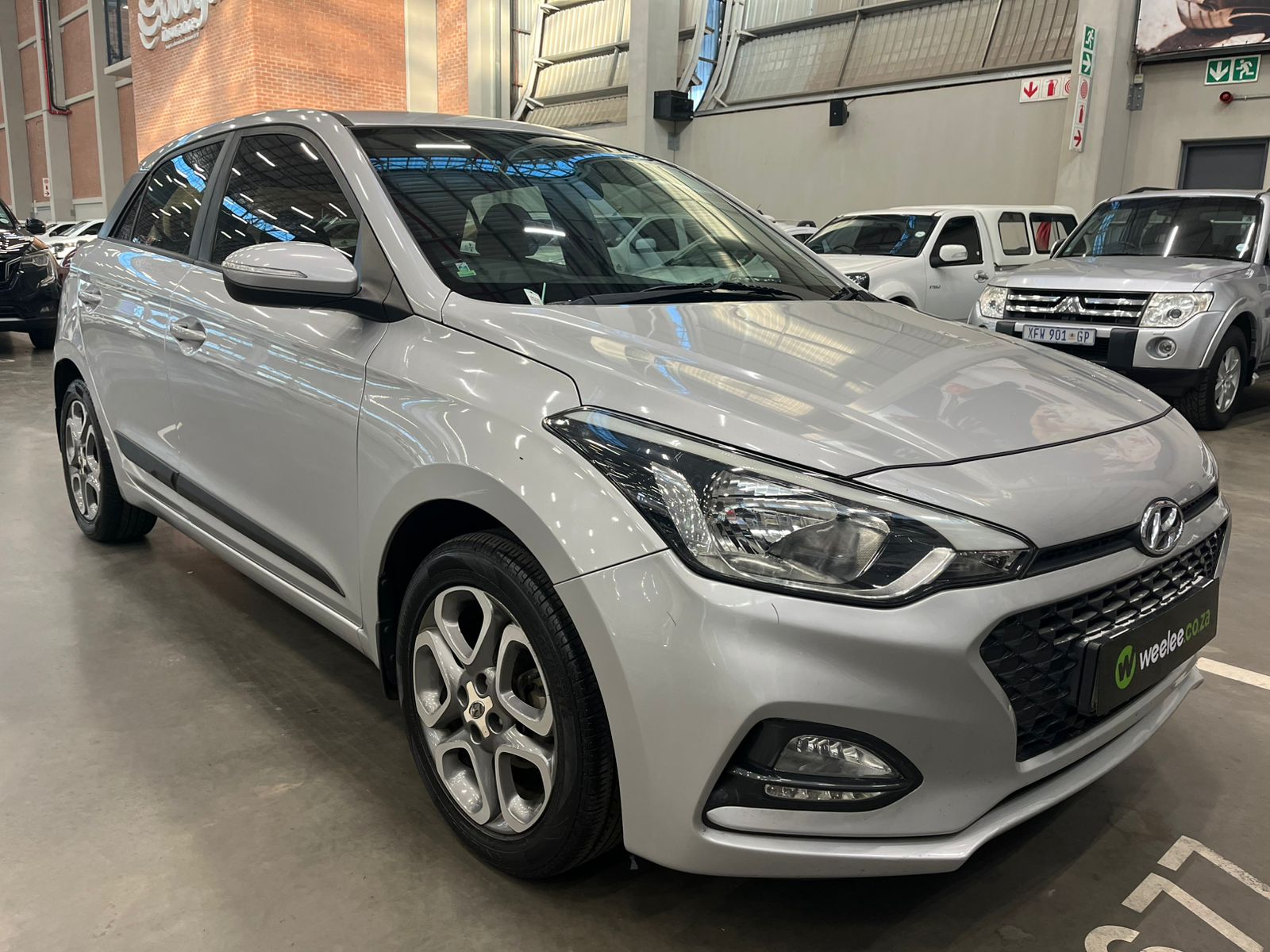 HYUNDAI i10 /  i20 / i30 i20 1.4 ACTIVE
