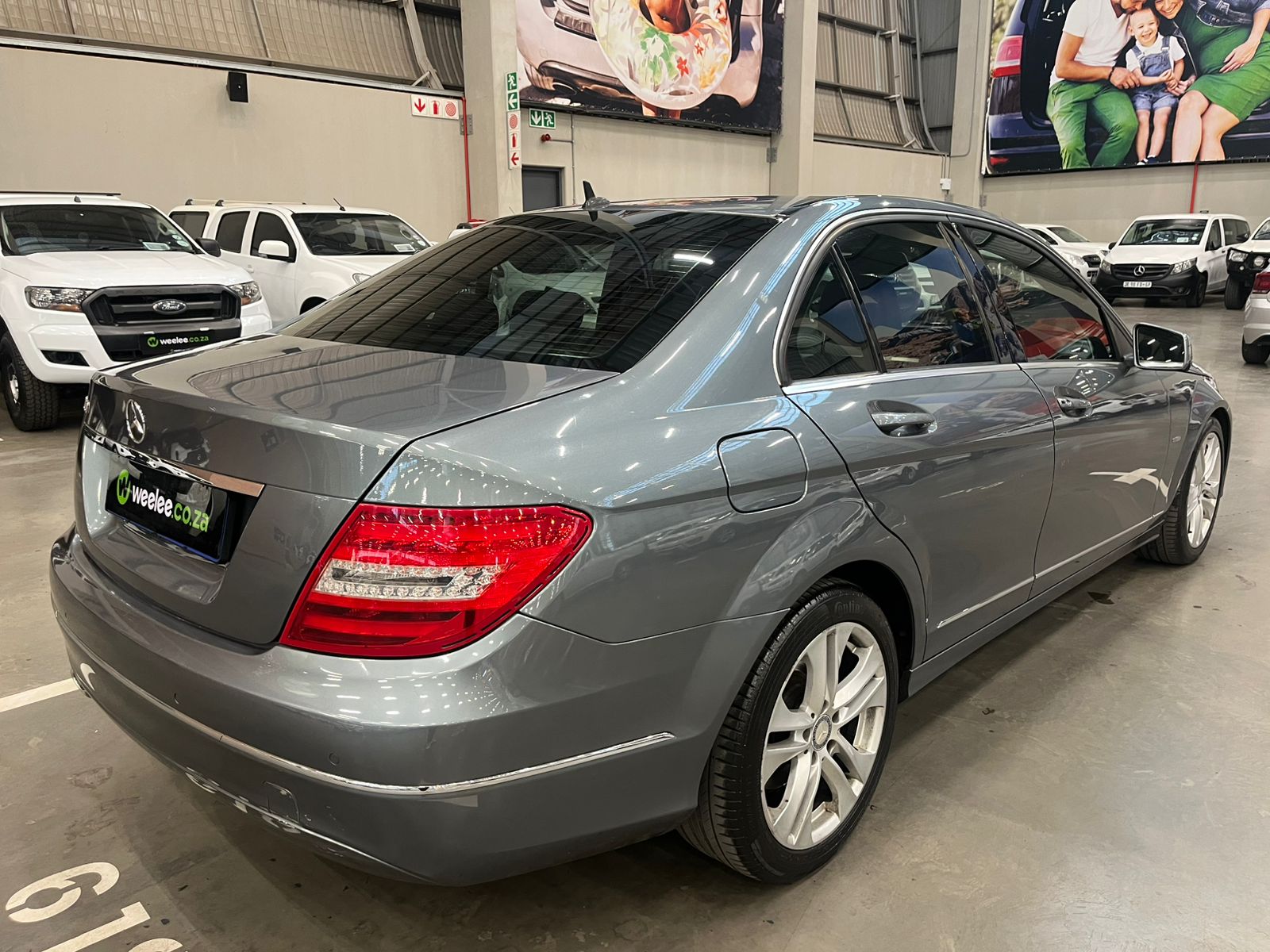 MERCEDES-BENZ C CLASS 2007 - 2014 C200 BE CLASSIC A/T