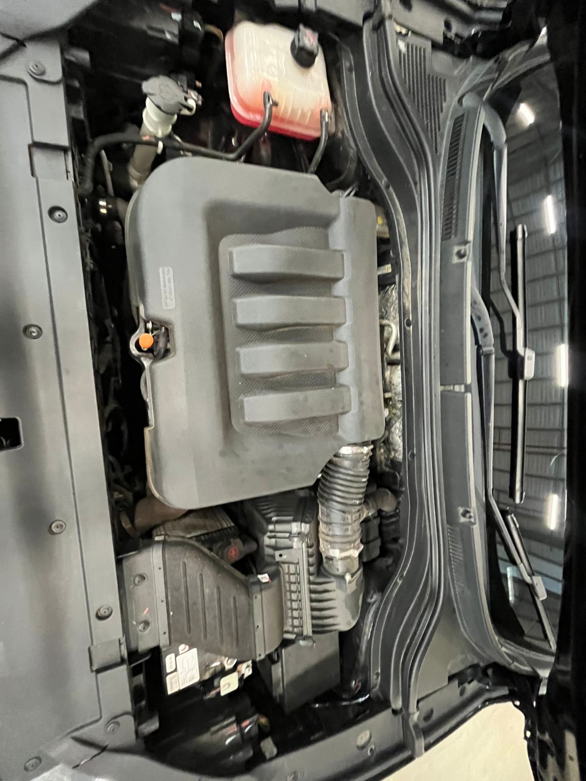 MAHINDRA XUV 700 XUV 700 2.0 AX7L A/T (7 SEATER)