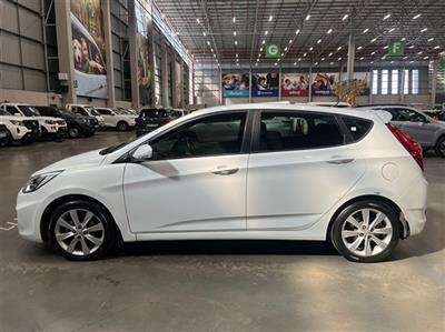2016 HYUNDAI ACCENT 1.6 FLUID 5DR
