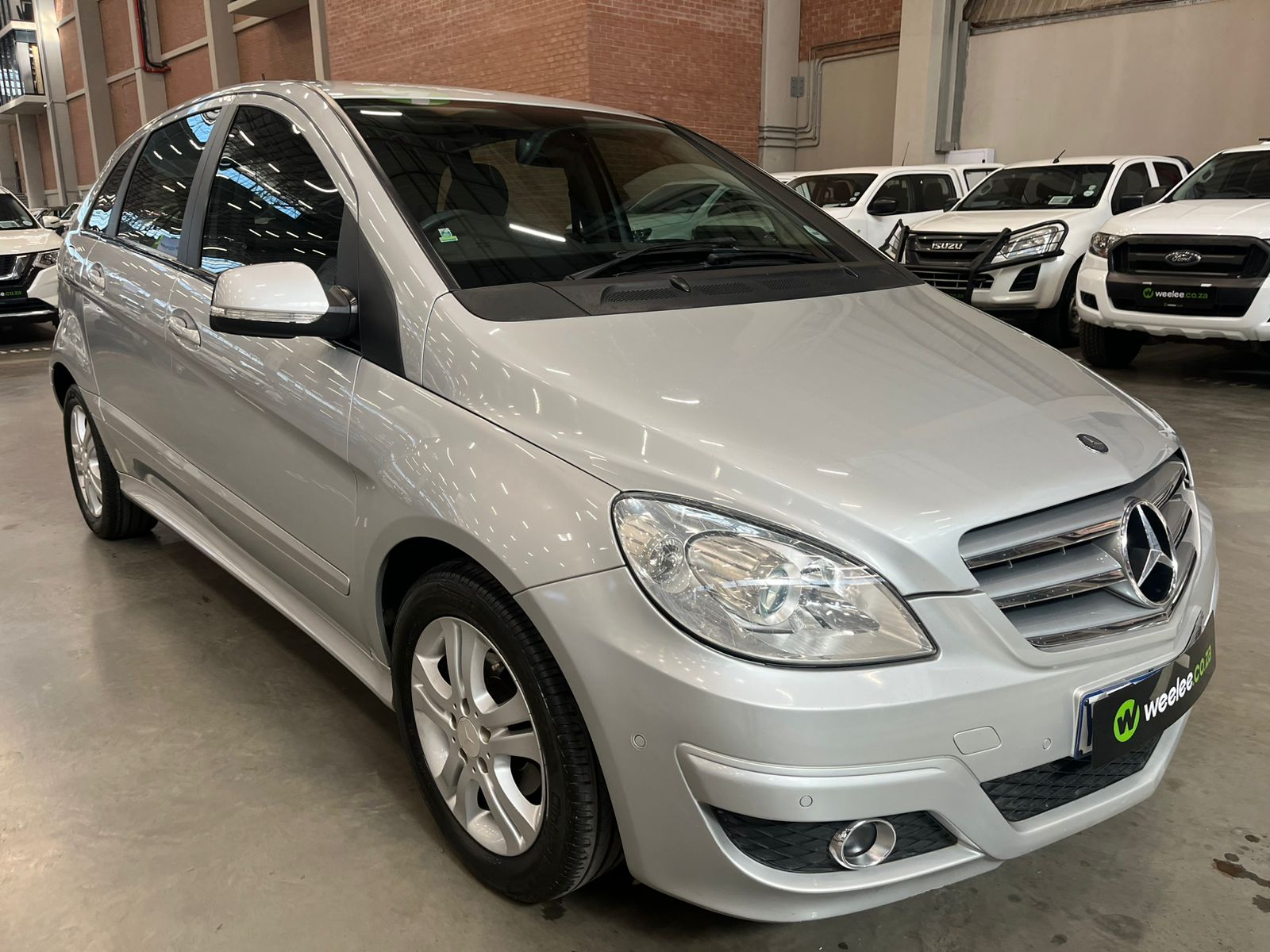 MERCEDES-BENZ B CLASS B 180 A/T