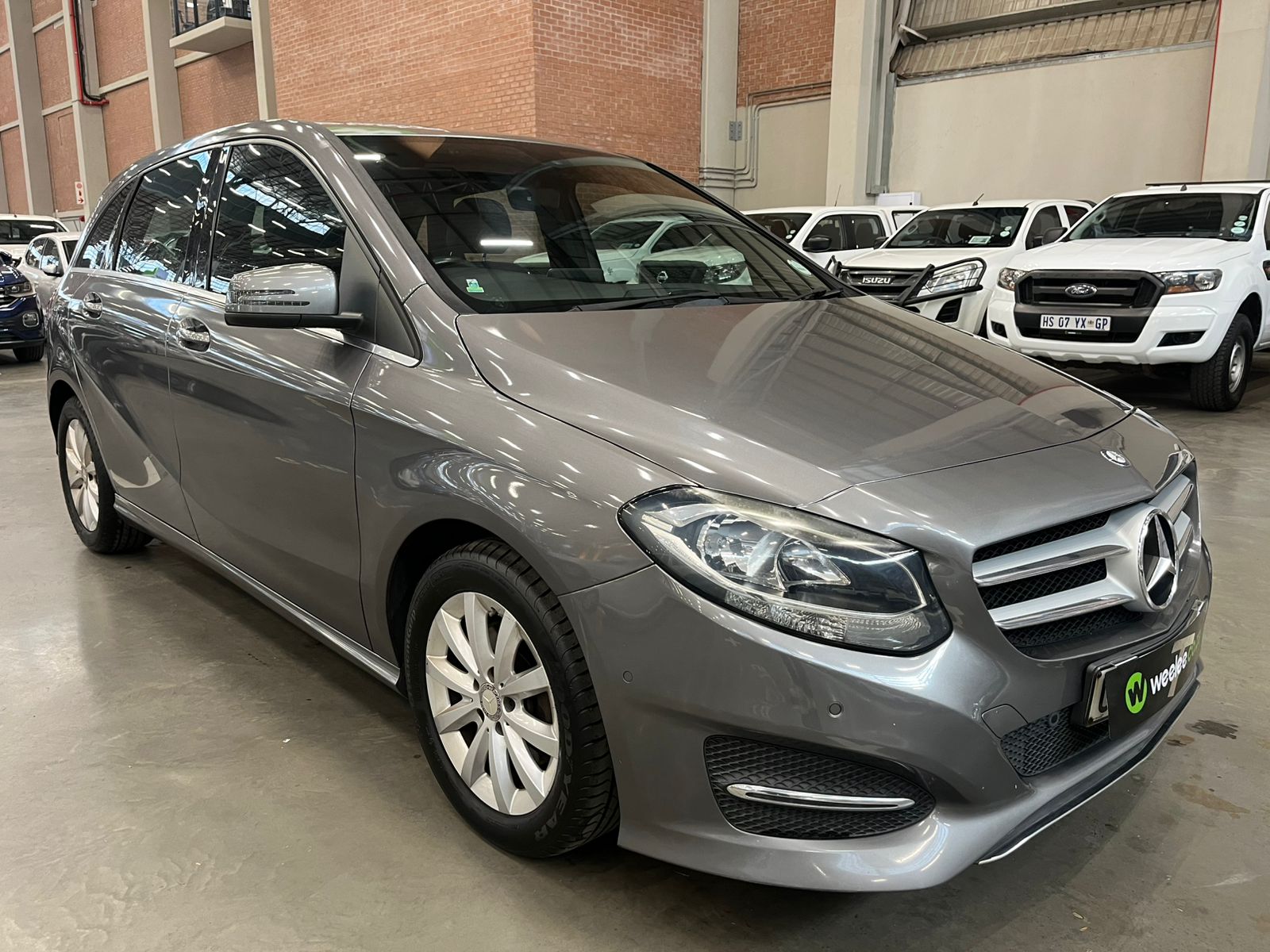 MERCEDES-BENZ B CLASS B 200 A/T