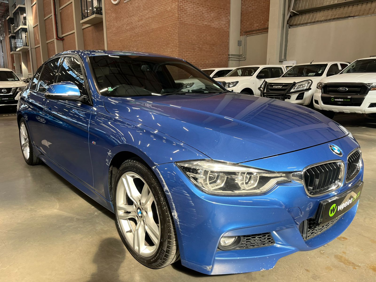 BMW 3 SERIES (F30) 318i M SPORT A/T (F30)