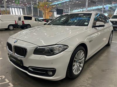 2015 BMW 520D A/T LUXURY LINE (F10)
