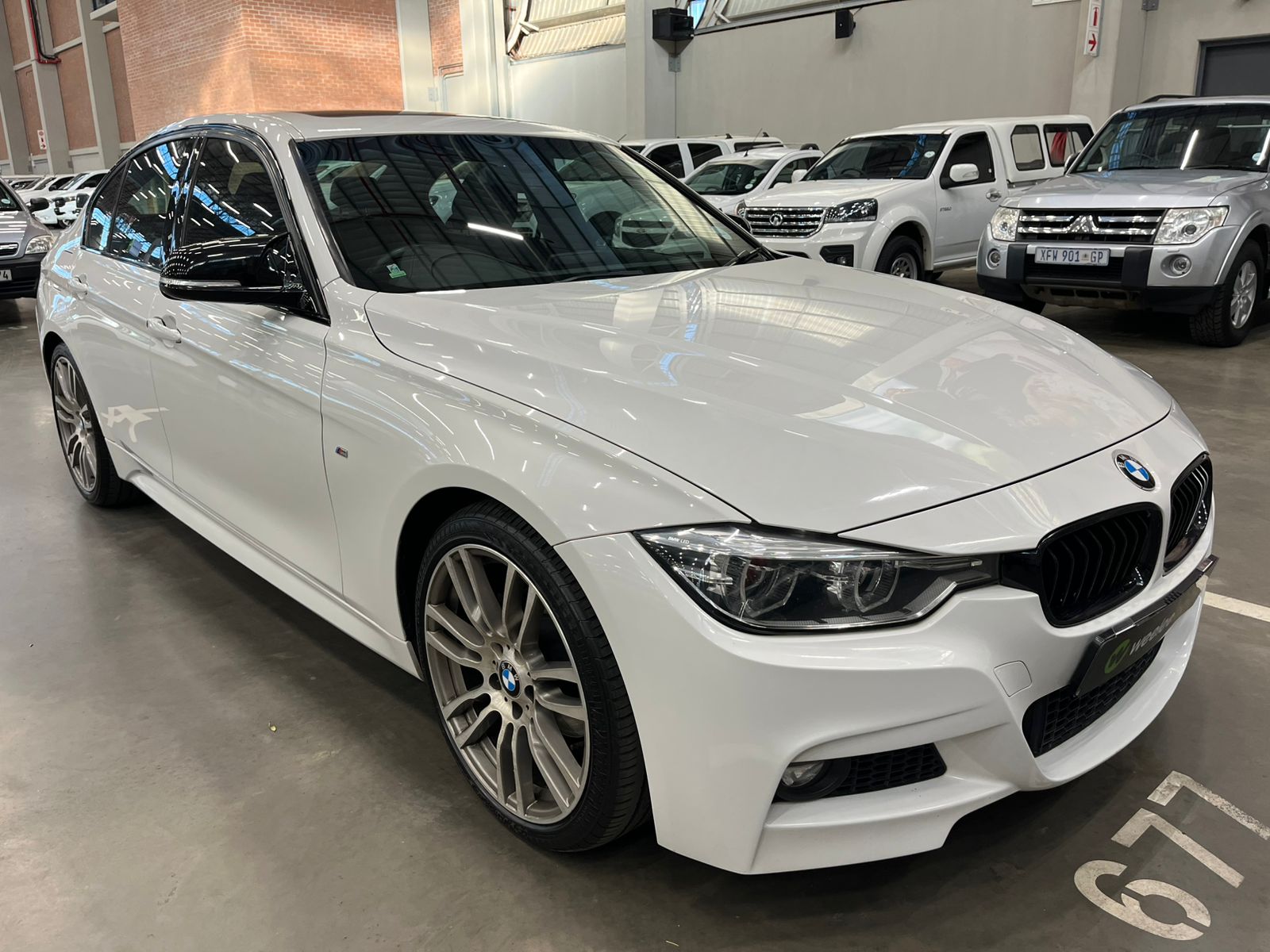 BMW 3 SERIES (F30) 318i M SPORT A/T (F30)