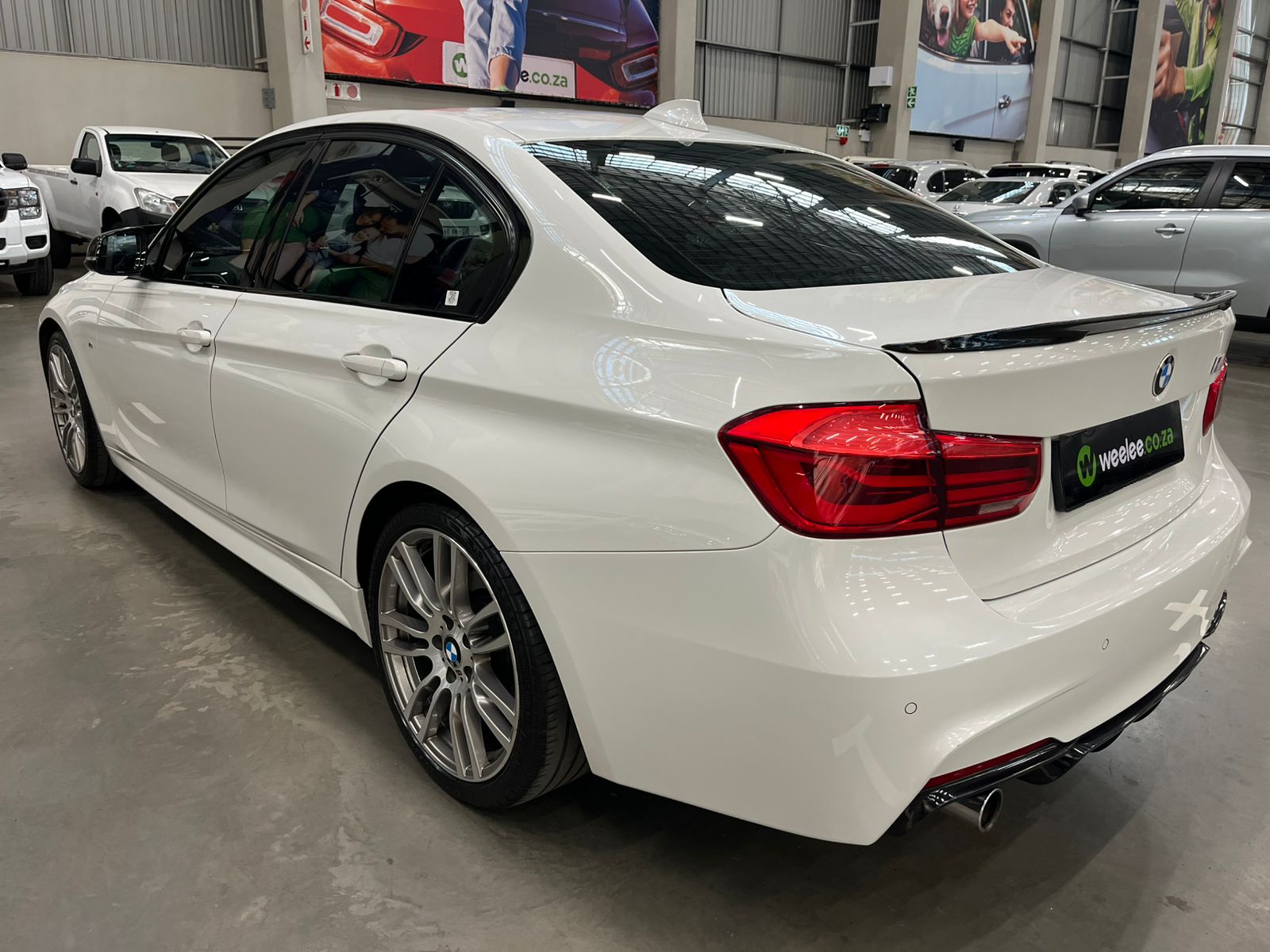 BMW 3 SERIES (F30) 318i M SPORT A/T (F30)