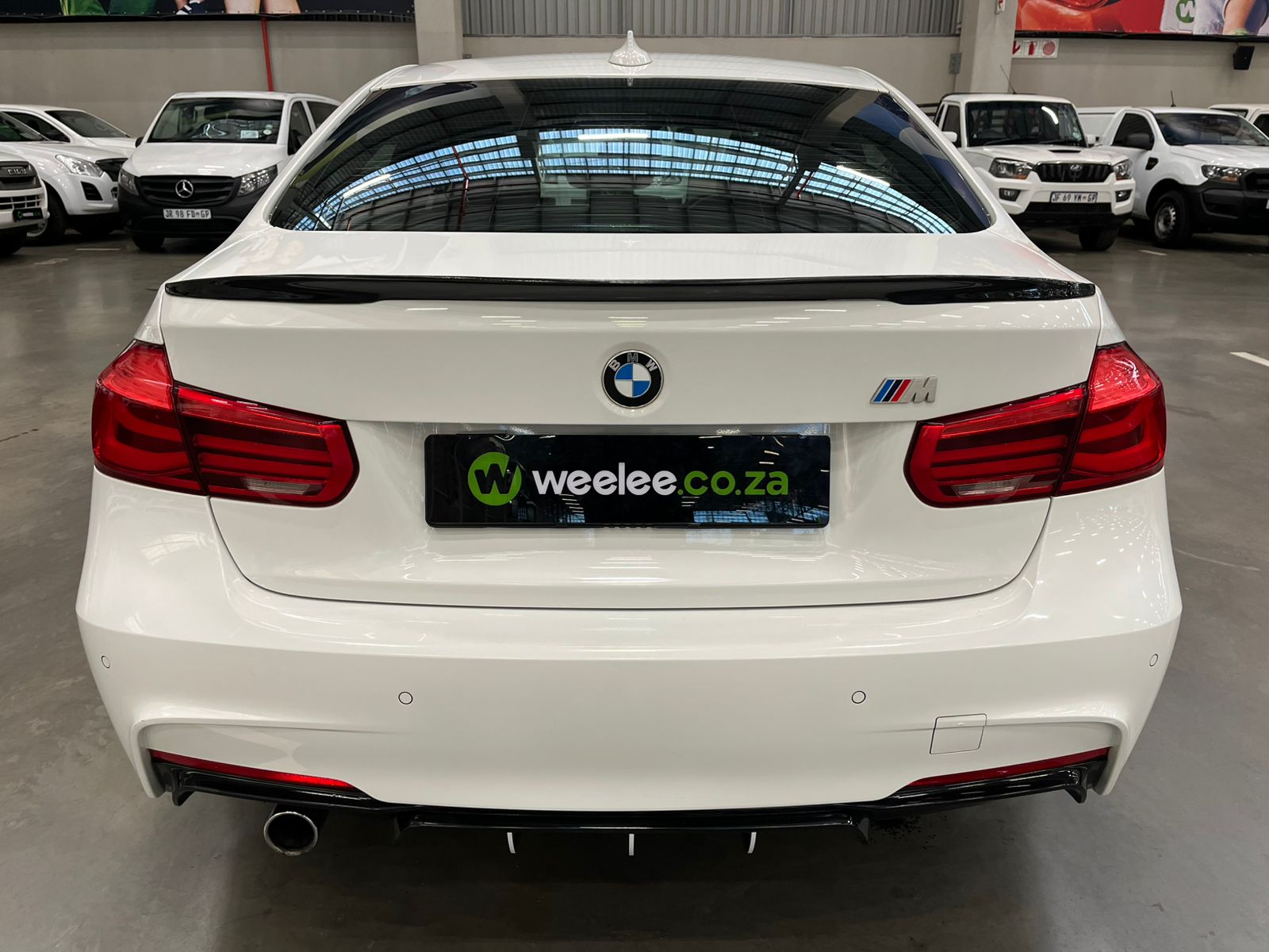 BMW 3 SERIES (F30) 318i M SPORT A/T (F30)