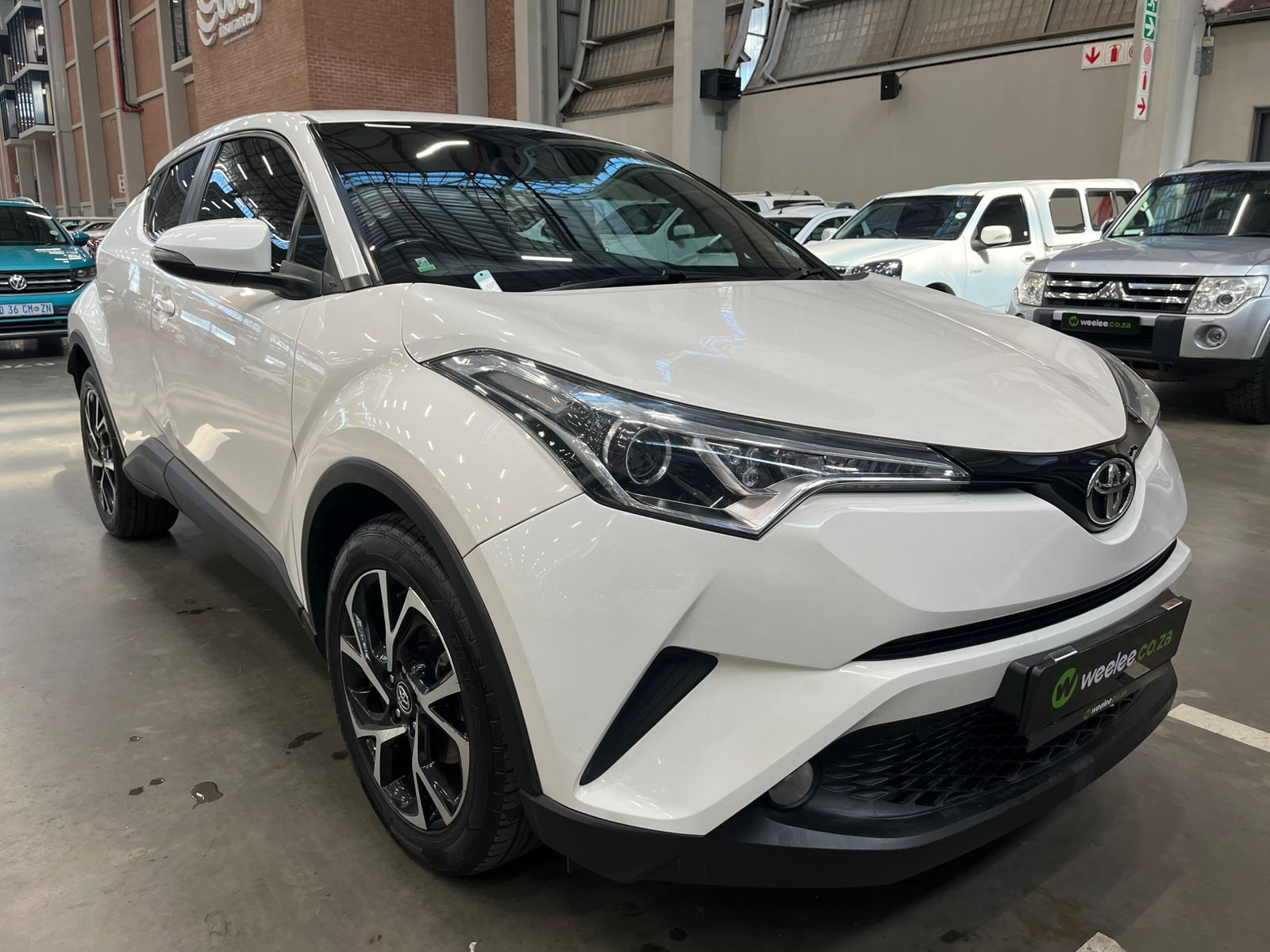 TOYOTA C-HR C-HR 1.2T PLUS