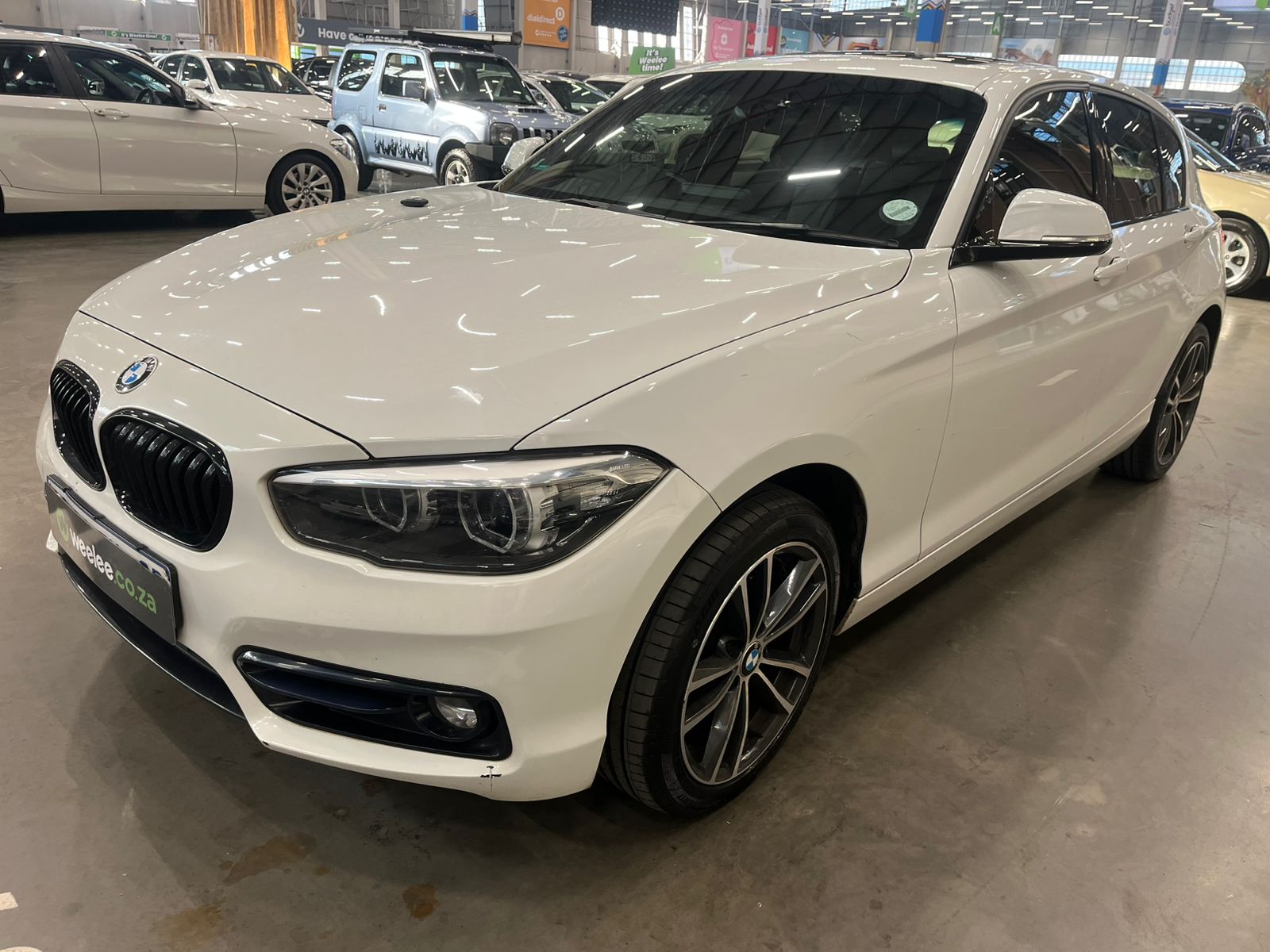 BMW 1 SERIES 118i EDITION SPORT LINE SHADOW 5DR A/T (F20)