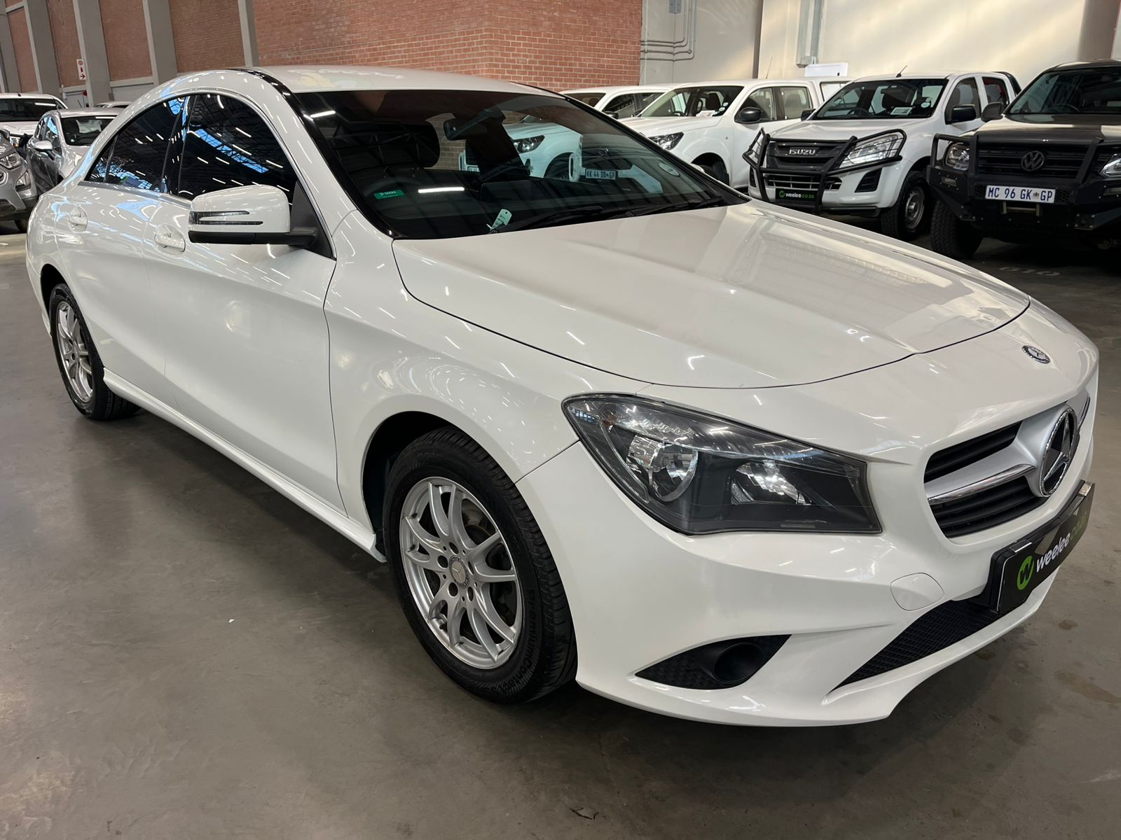 Mercedes Benz CLA 200 Auto
