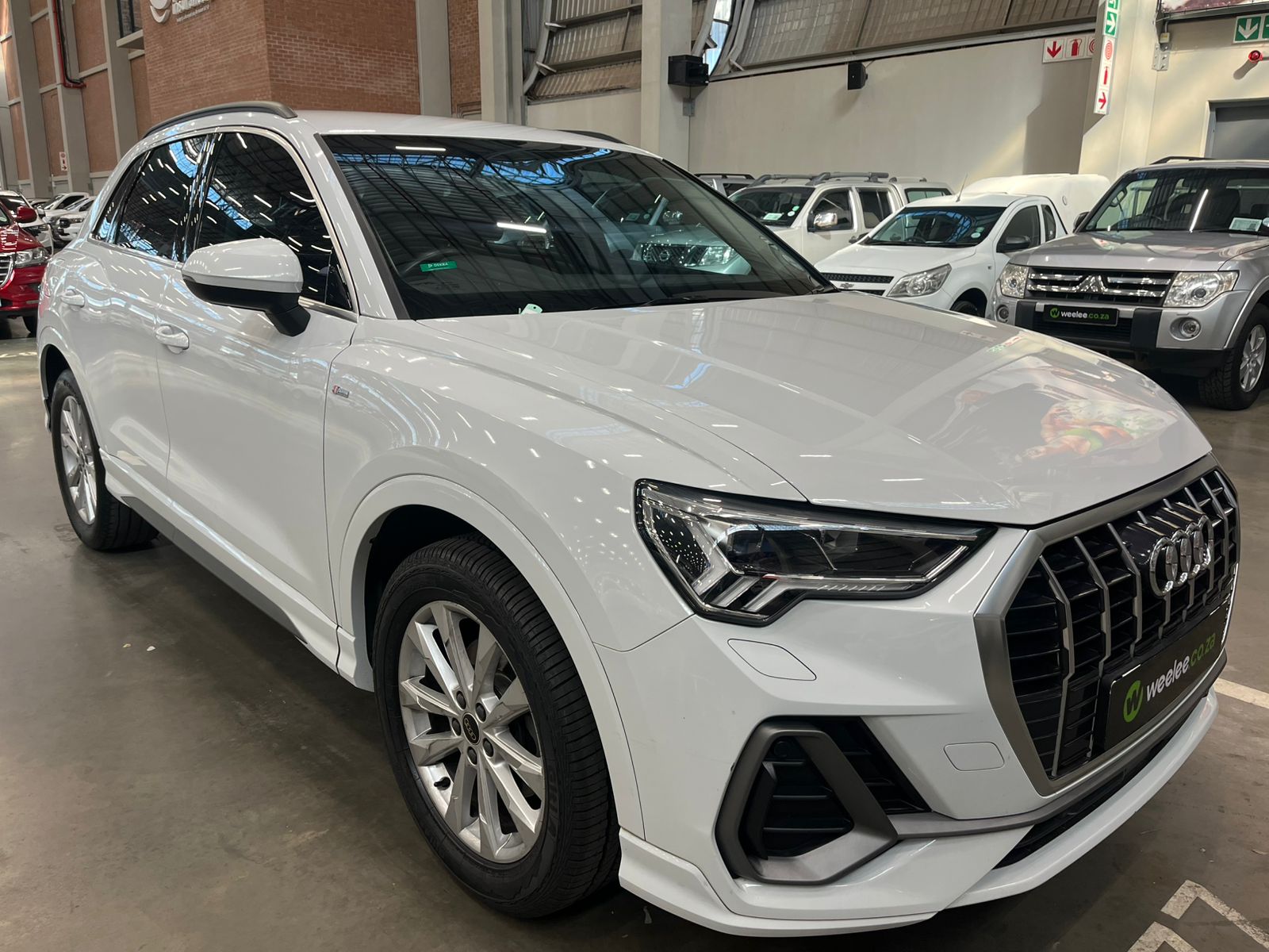 AUDI Q3 Q3 35 TFSI S TRONIC S LINE