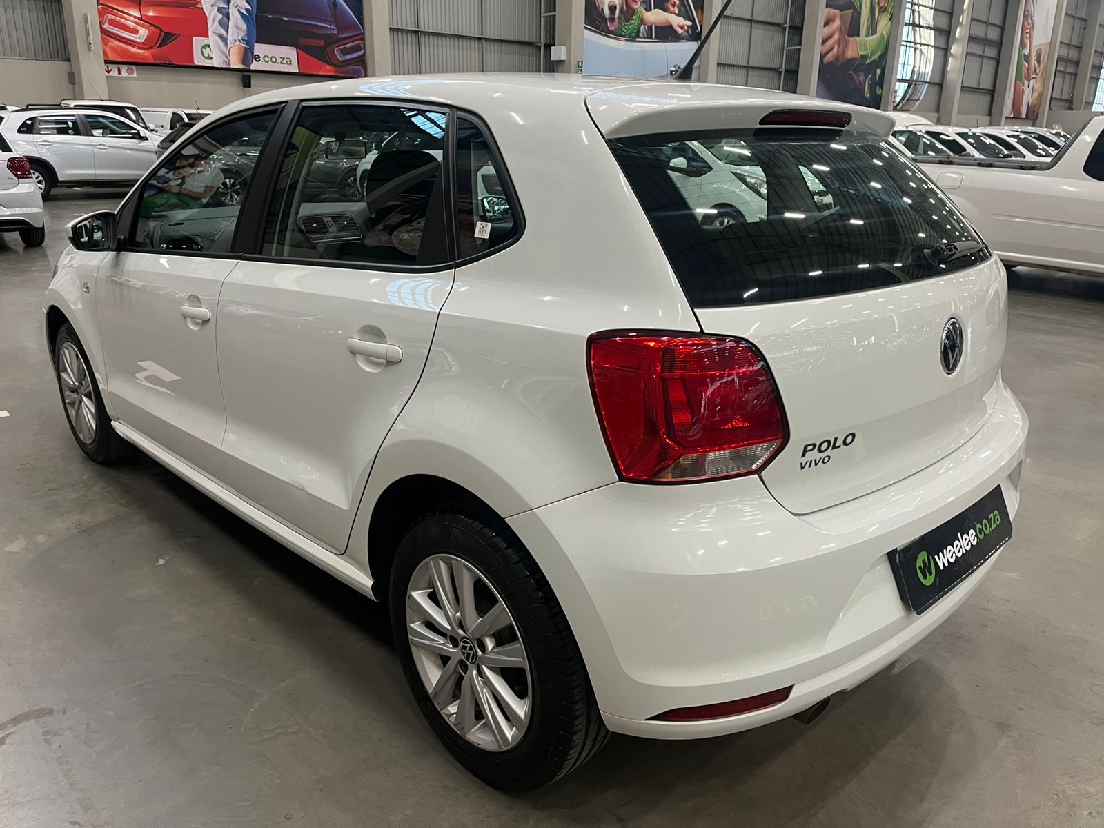 VOLKSWAGEN POLO VIVO POLO VIVO 1.4 COMFORTLINE (5DR)