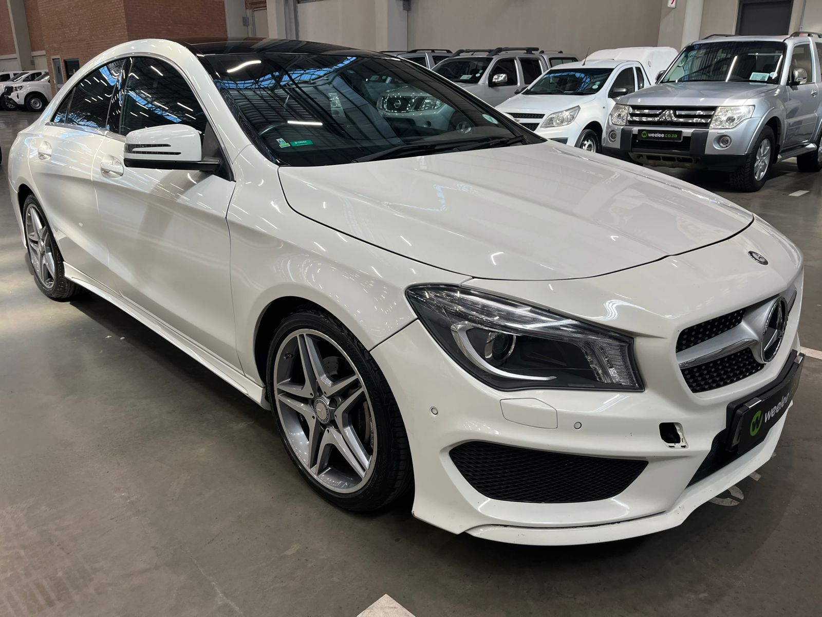 Mercedes Benz CLA 200 AMG Auto ()