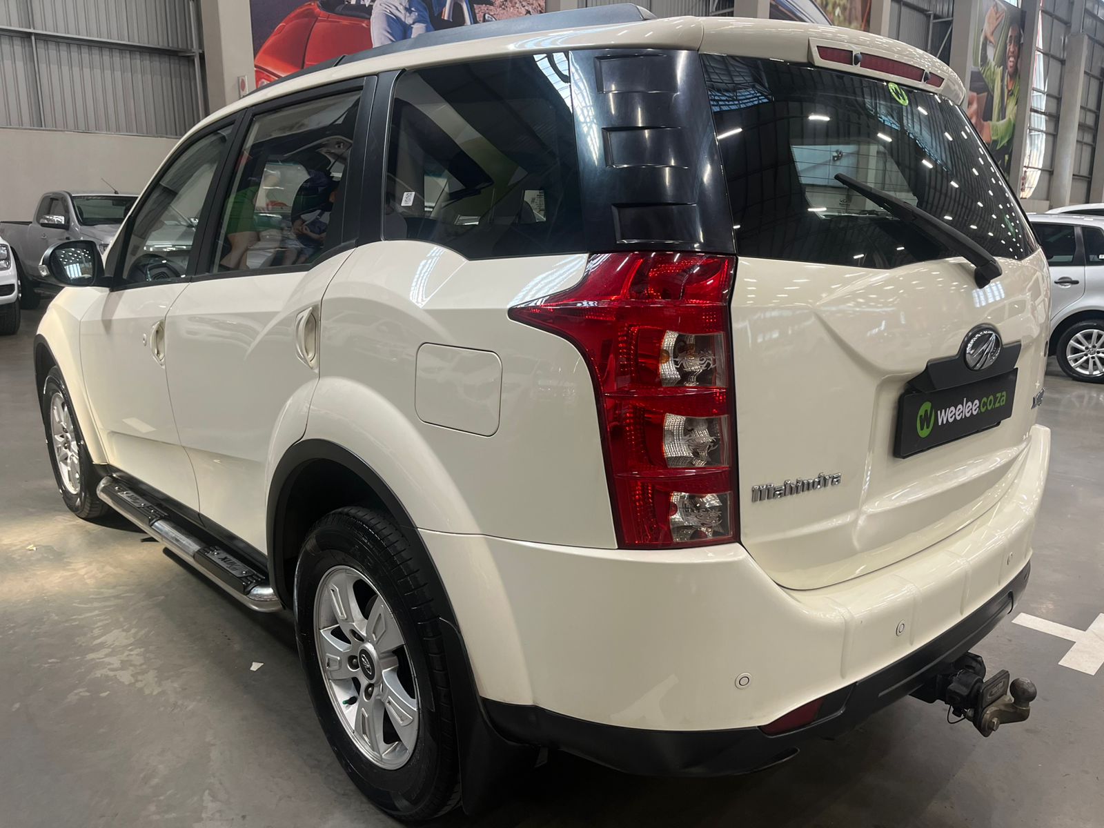 MAHINDRA XUV XUV 500 2.2D MHAWK (W8) 7 SEAT