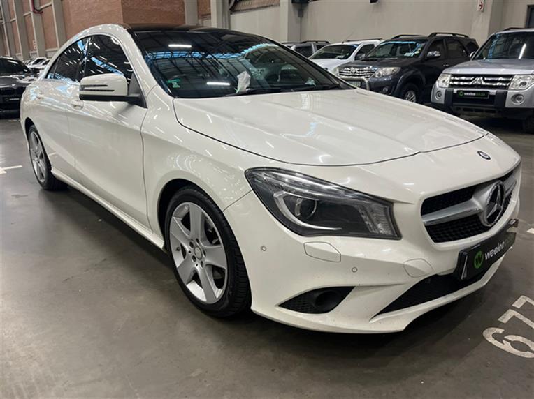 Mercedes Benz CLA 200 Urban Auto