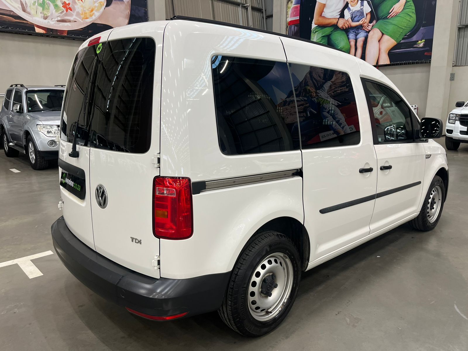 VOLKSWAGEN CADDY CADDY4 1.6TDi (75KW) SWB DSG F/C P/V