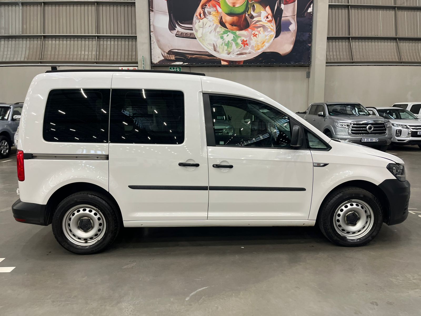 VOLKSWAGEN CADDY CADDY4 1.6TDi (75KW) SWB DSG F/C P/V