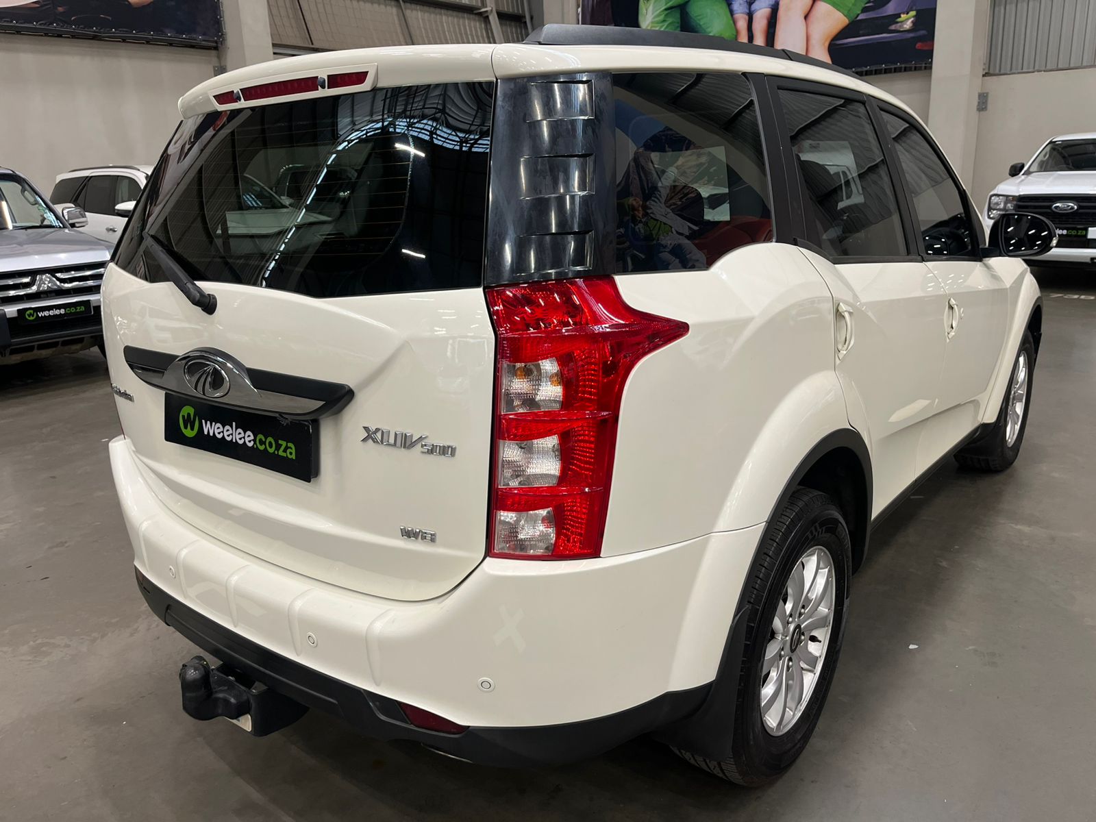 MAHINDRA XUV XUV 500 2.2D MHAWK (W8) 7 SEAT