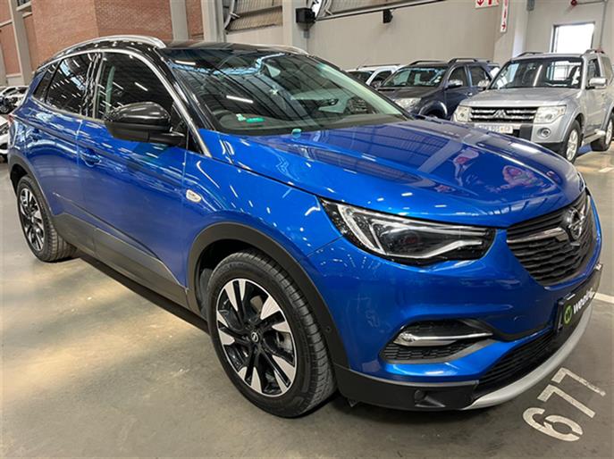 Opel Grandland X 1.6T Cosmo Auto