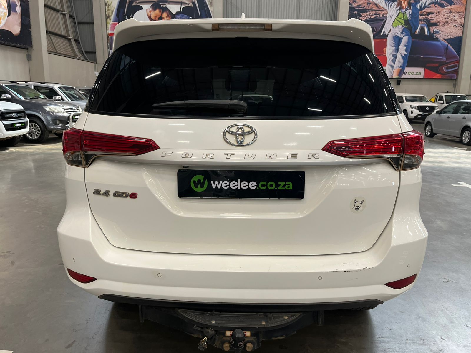 TOYOTA FORTUNER FORTUNER 2.4GD-6 R/B A/T