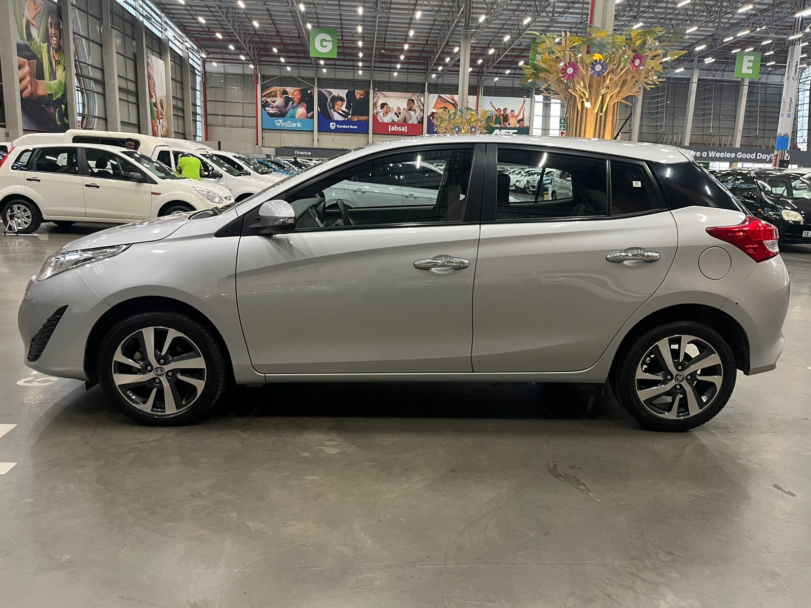 TOYOTA YARIS YARIS 1.5 XS CVT 5Dr
