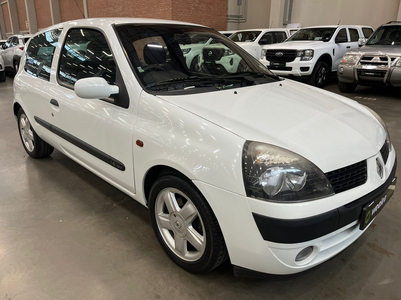 RENAULT CLIO CLIO 1.6 DYNAMIQUE 3dr