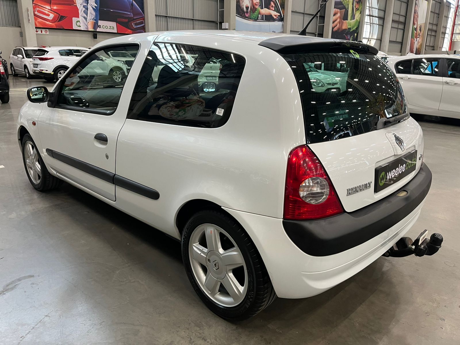 RENAULT CLIO CLIO 1.6 DYNAMIQUE 3dr