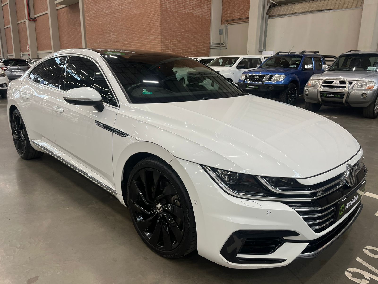 Volkswagen (VW) Arteon 2.0 TSi R-Line 4M DSG