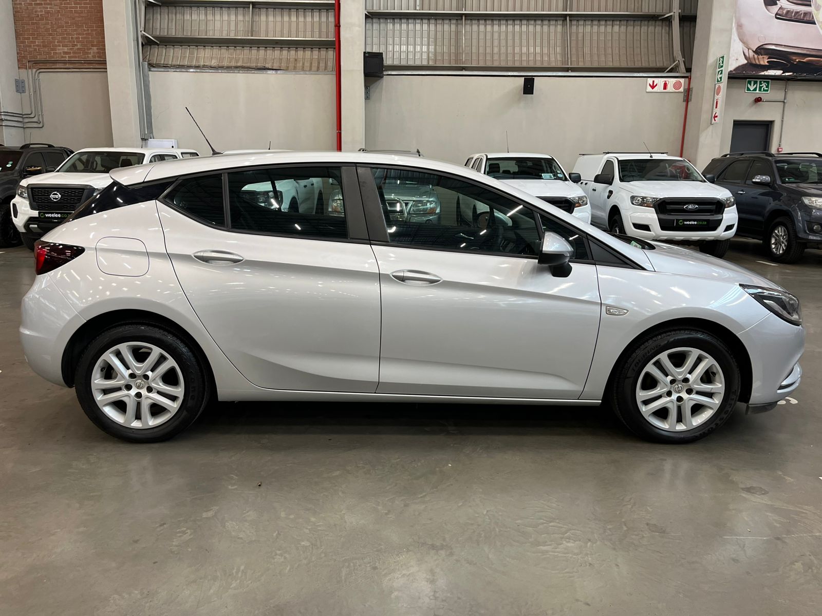 OPEL ASTRA ASTRA 1.0T ESSENTIA  (5DR)